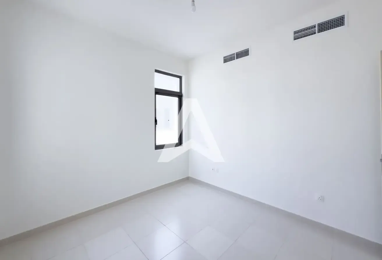 Open House |4Bed + Study+Maid | Near Pool | Type E