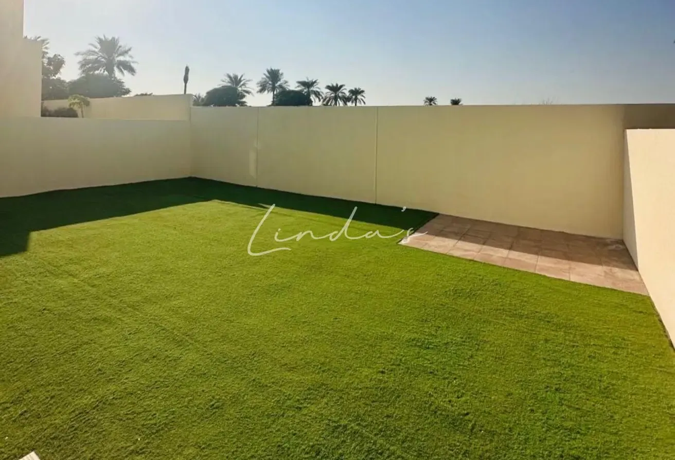 Single row |Ready to Move In  | Spacious 4 BR + Maid | Type  E