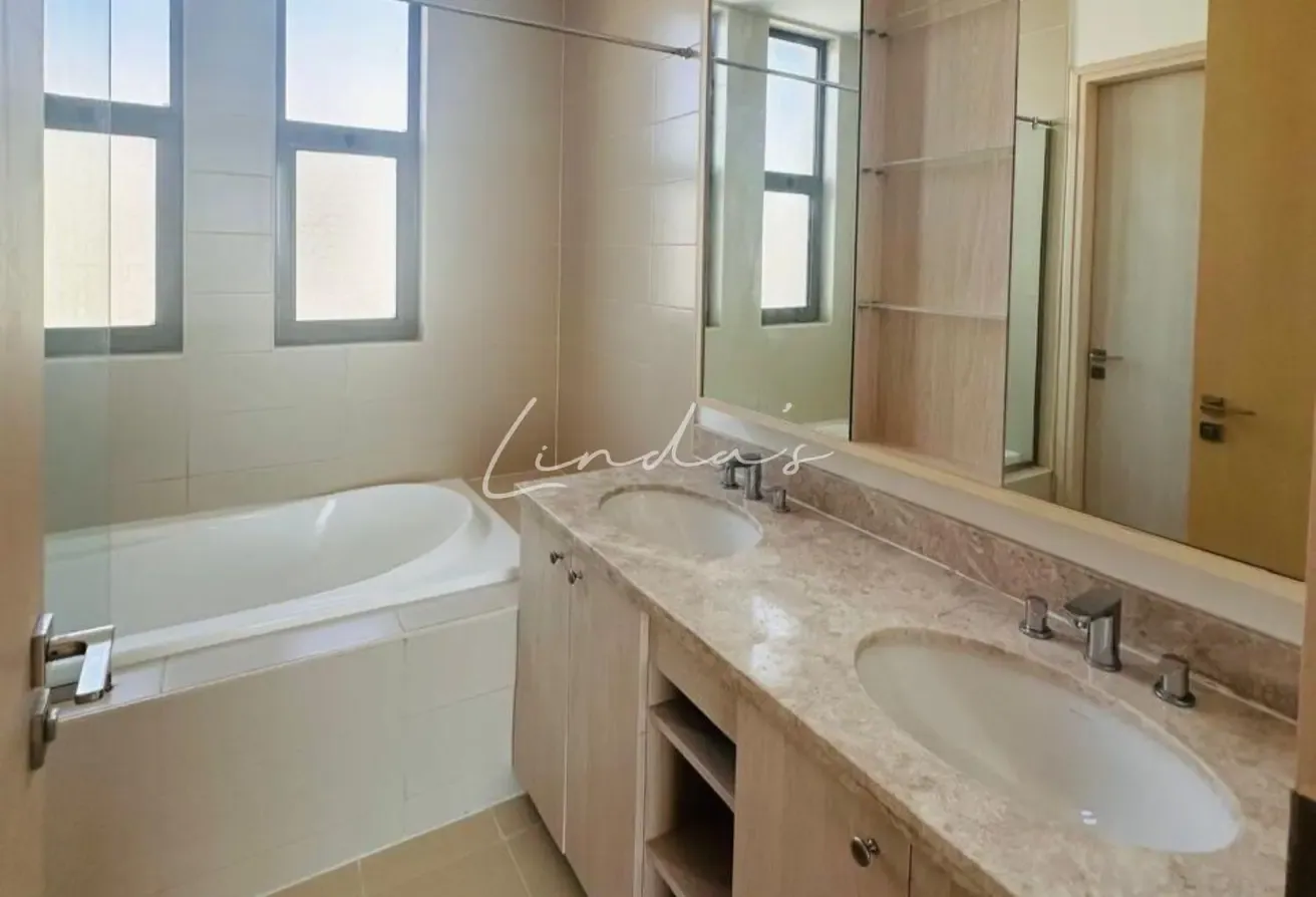 Single row |Ready to Move In  | Spacious 4 BR + Maid | Type  E