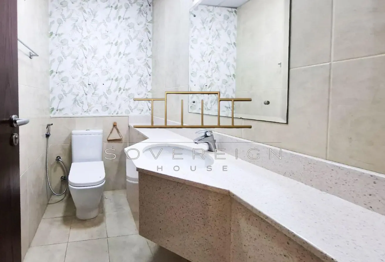 Spacious Layout | Near Metro | 2 Bed + Storage