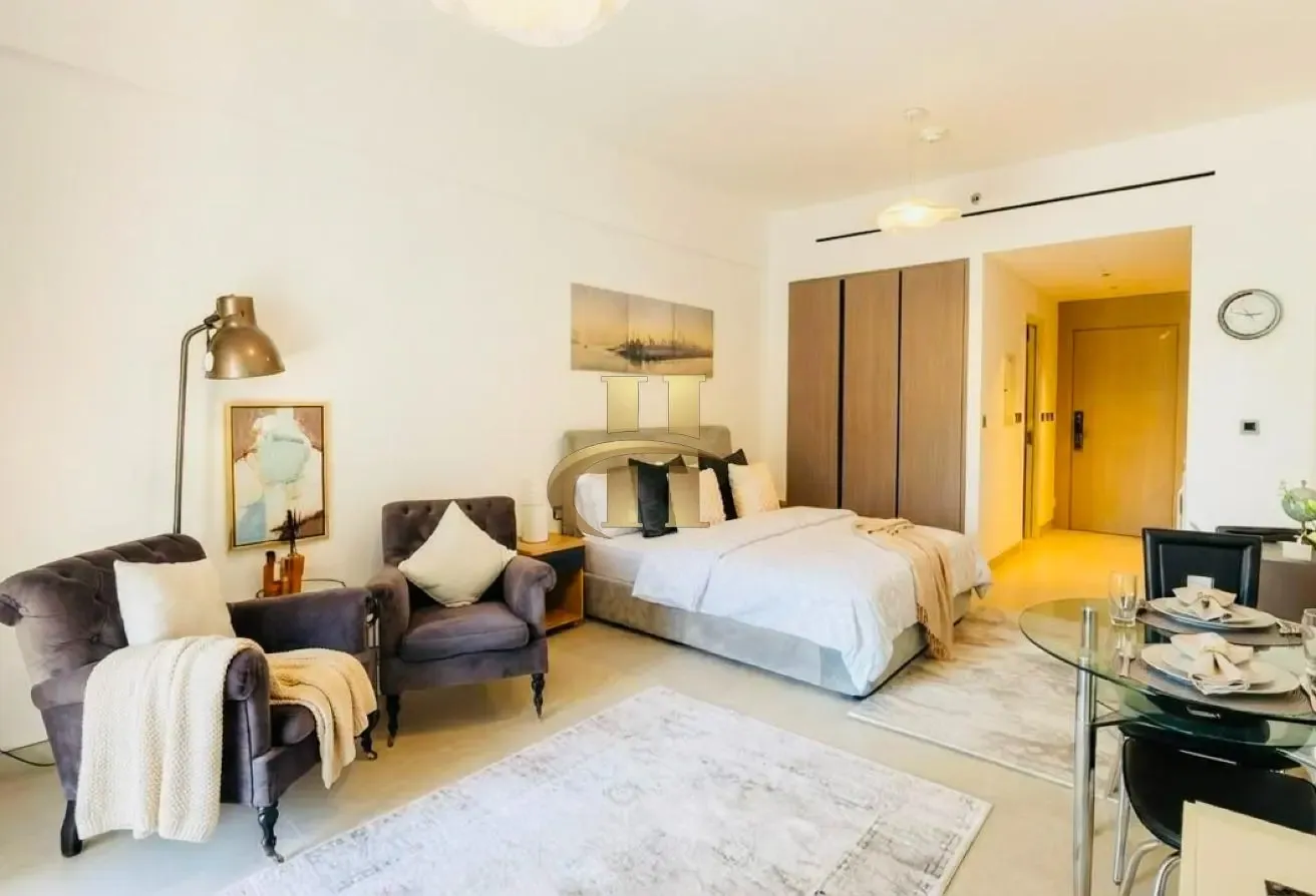 Fully furnished | Vacant | Elegant |