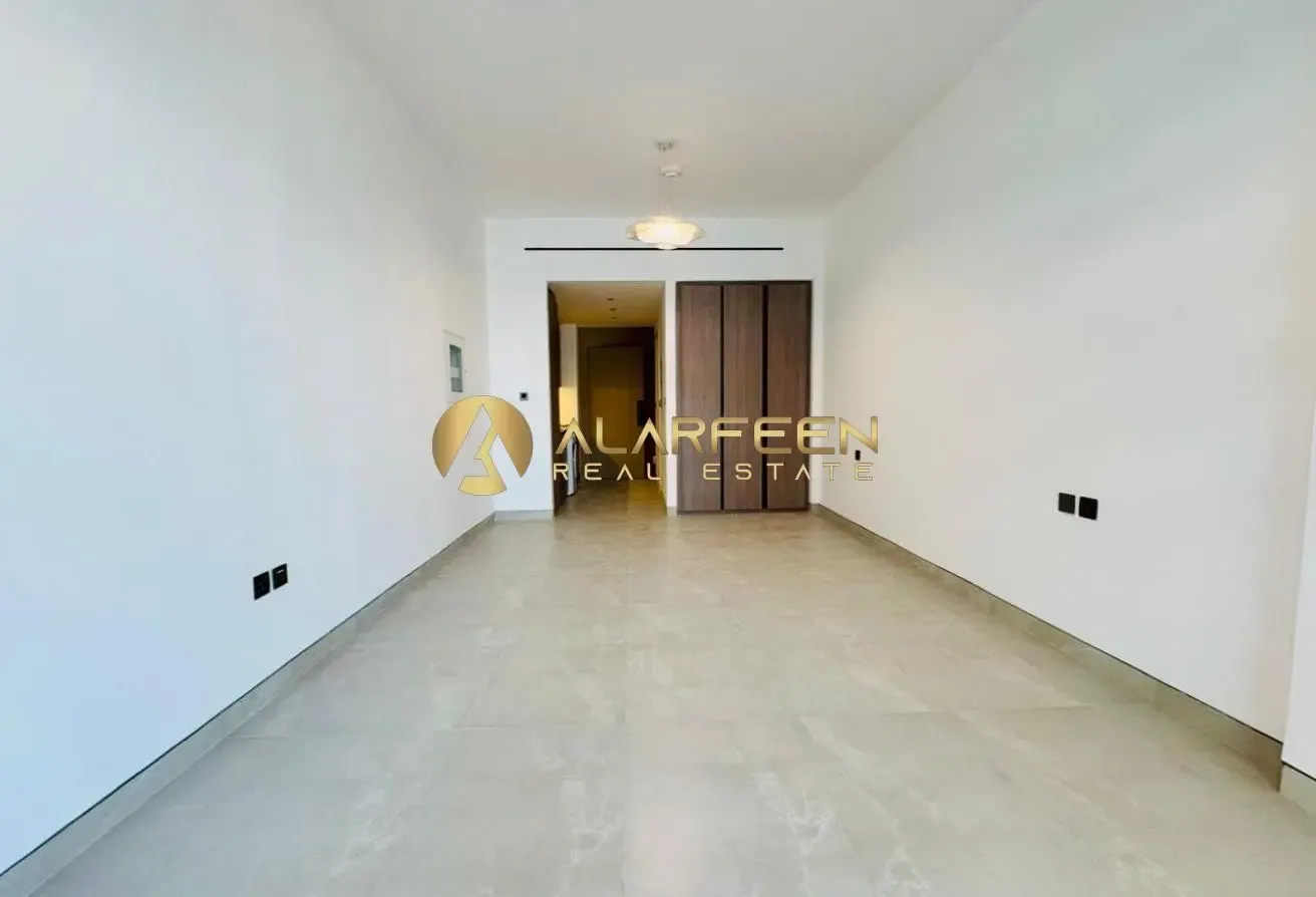 Brand New Studio| Modern Living| Kitchen Appliance