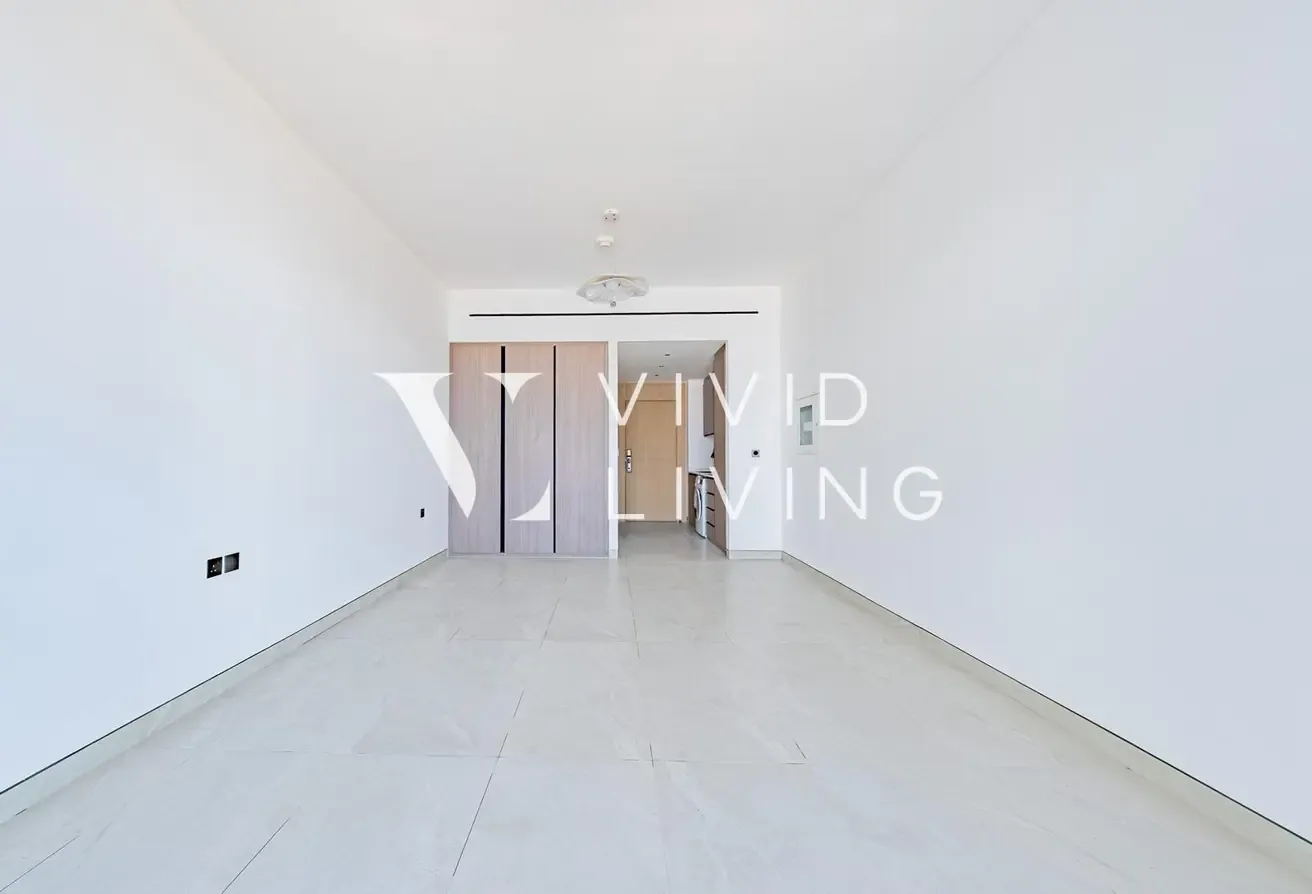 Vacant | Multiple Cheques | Open View