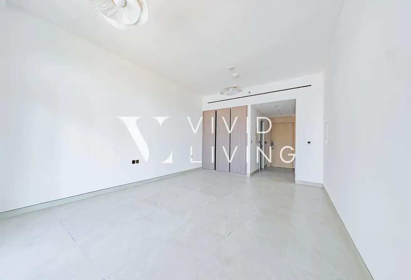 Vacant | Multiple Cheques | Open View
