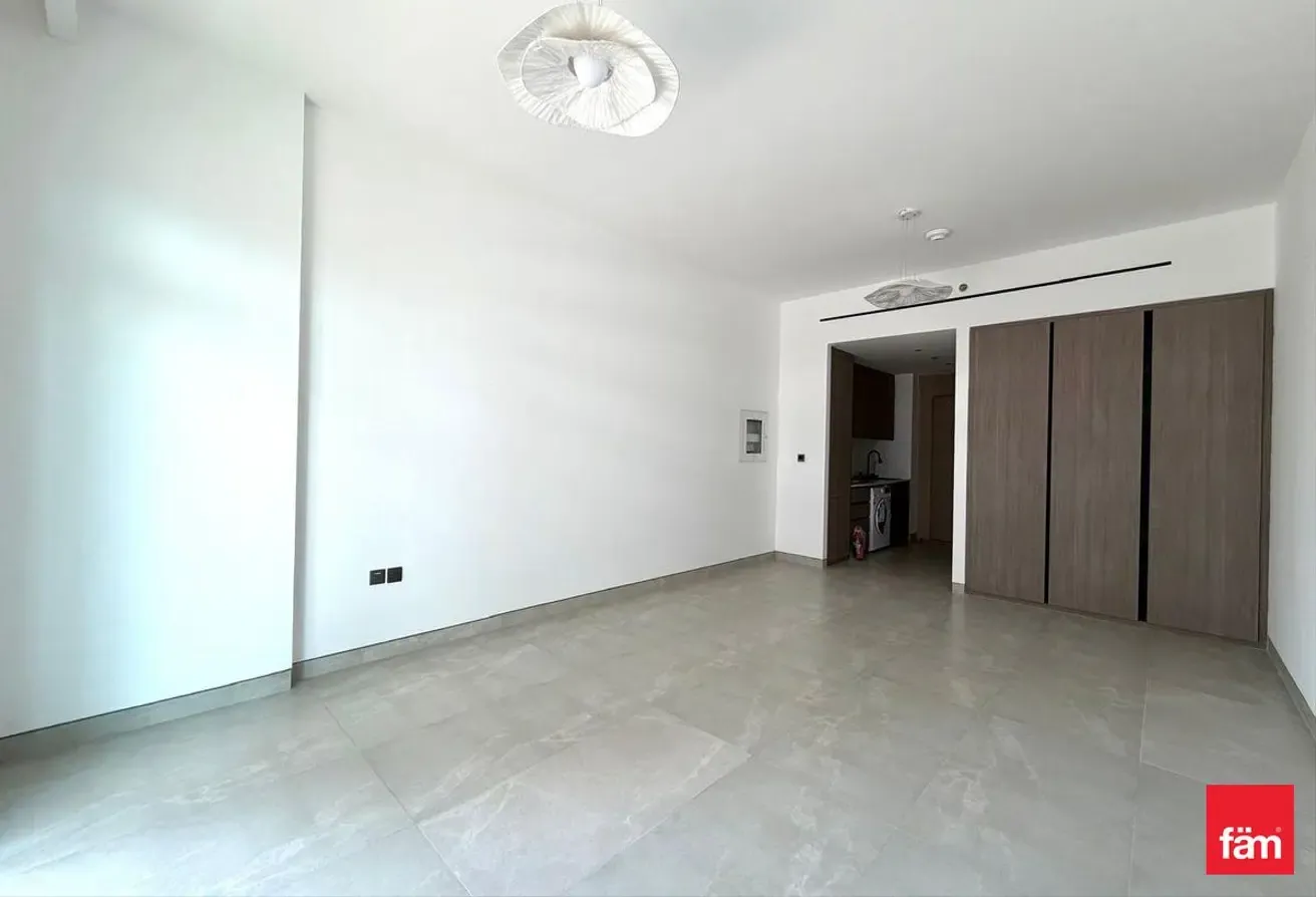 Spacious Studio | Unfurnished | Ready To Move