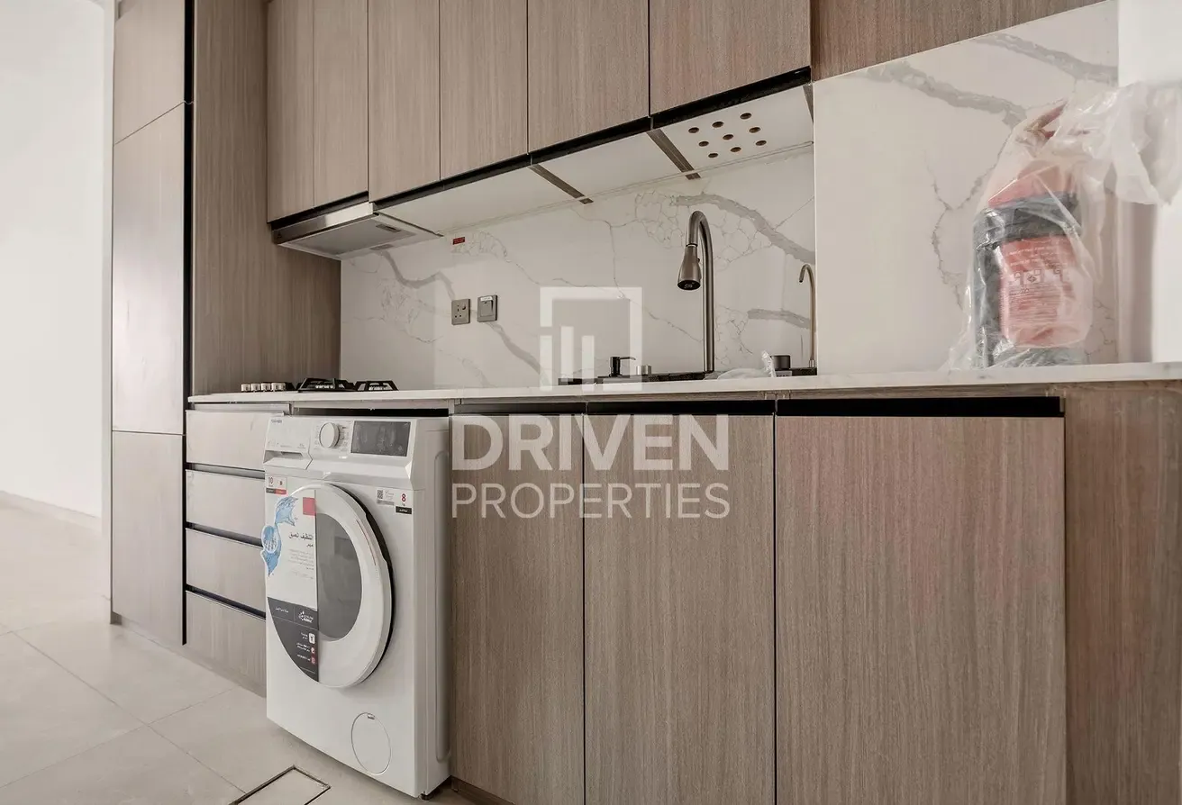 Resale | Unique Layout and Boulevard View