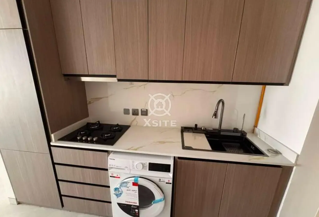 Equipped Kitchen |Including Bills |12 Cheques