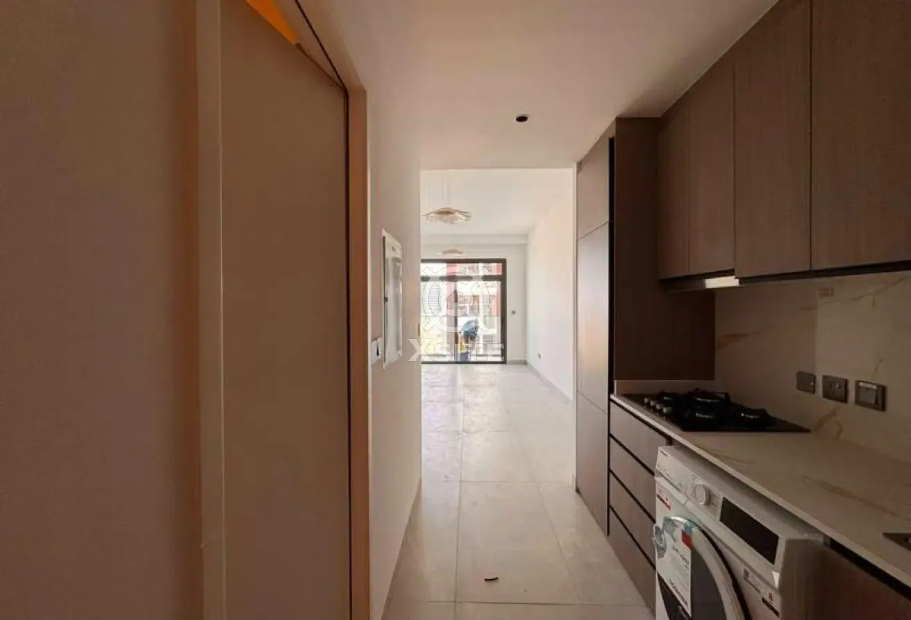 Equipped Kitchen |Including Bills |12 Cheques