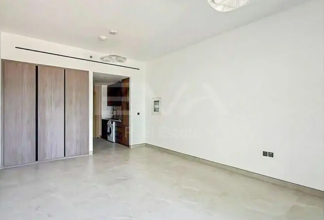 UNFURNISHED | READY TO MOVE | BRAND NEW