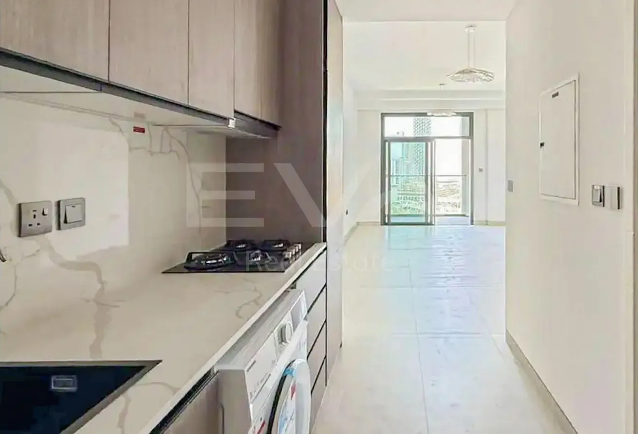 UNFURNISHED | READY TO MOVE | BRAND NEW