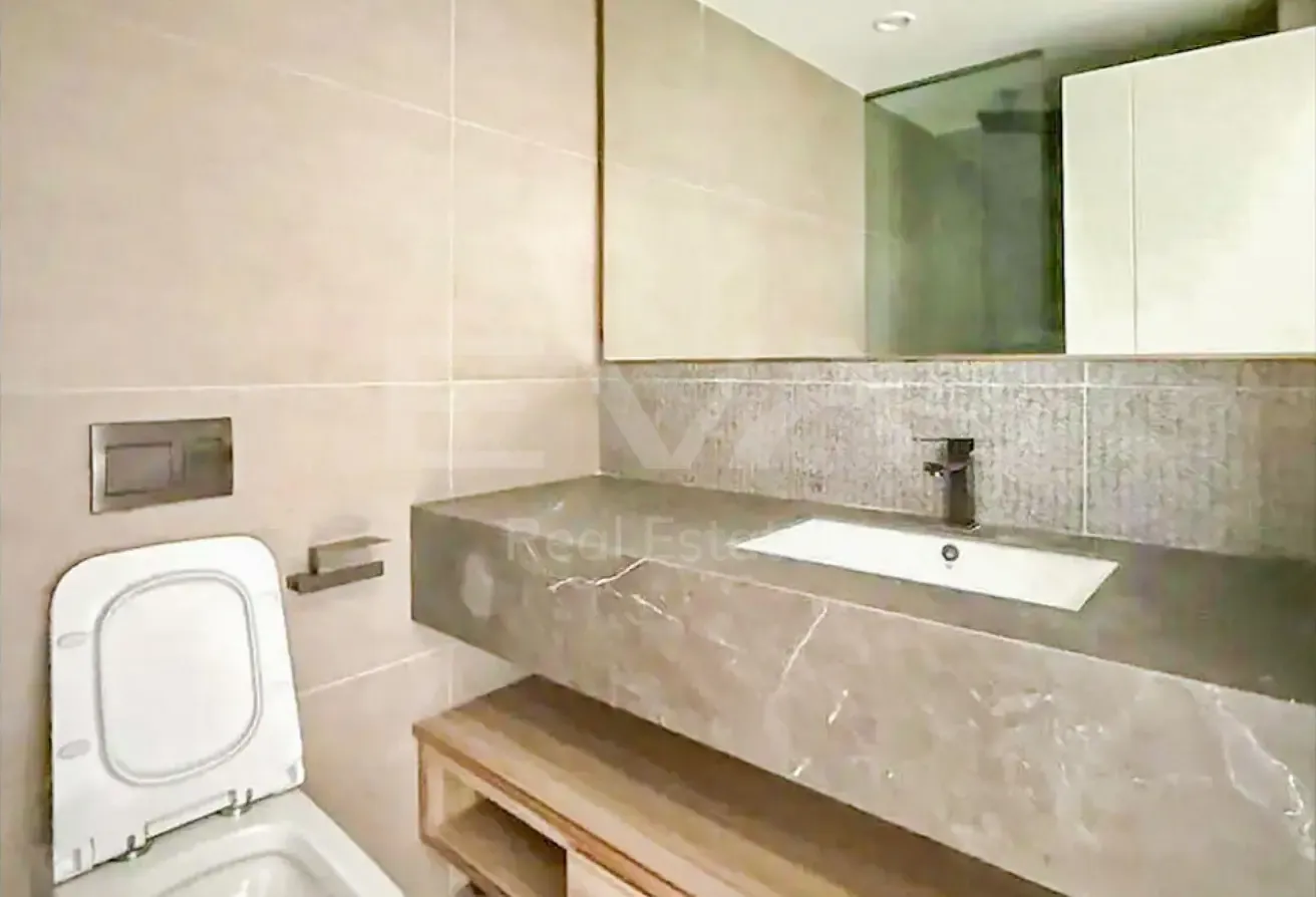 UNFURNISHED | READY TO MOVE | BRAND NEW