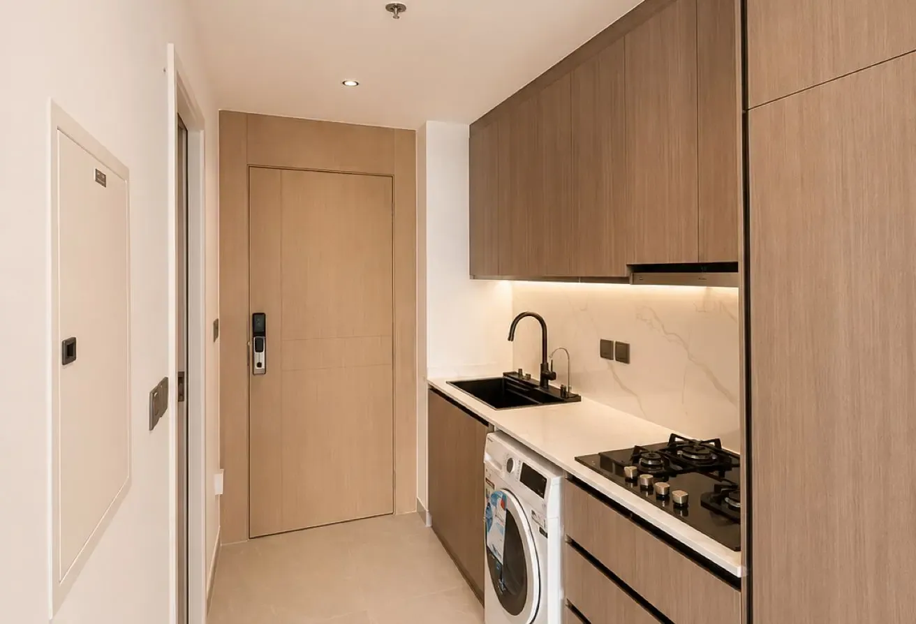 City-View Studio | Balcony | Pool & Gym