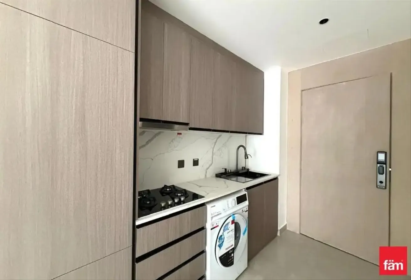 Spacious Layout | Pool View | High Floor