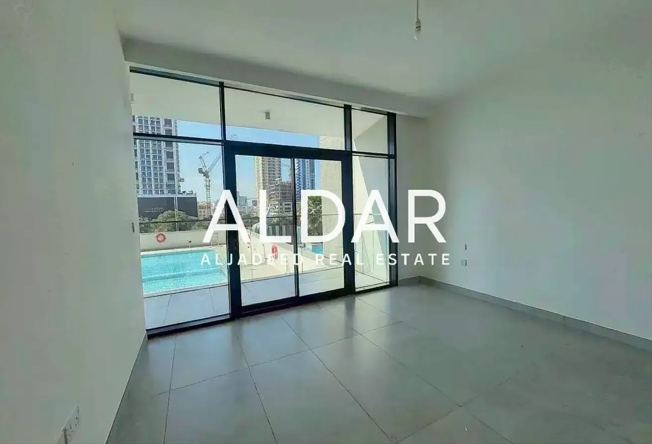 Well Maintained | Open Kitchen | Vacant | Spacious