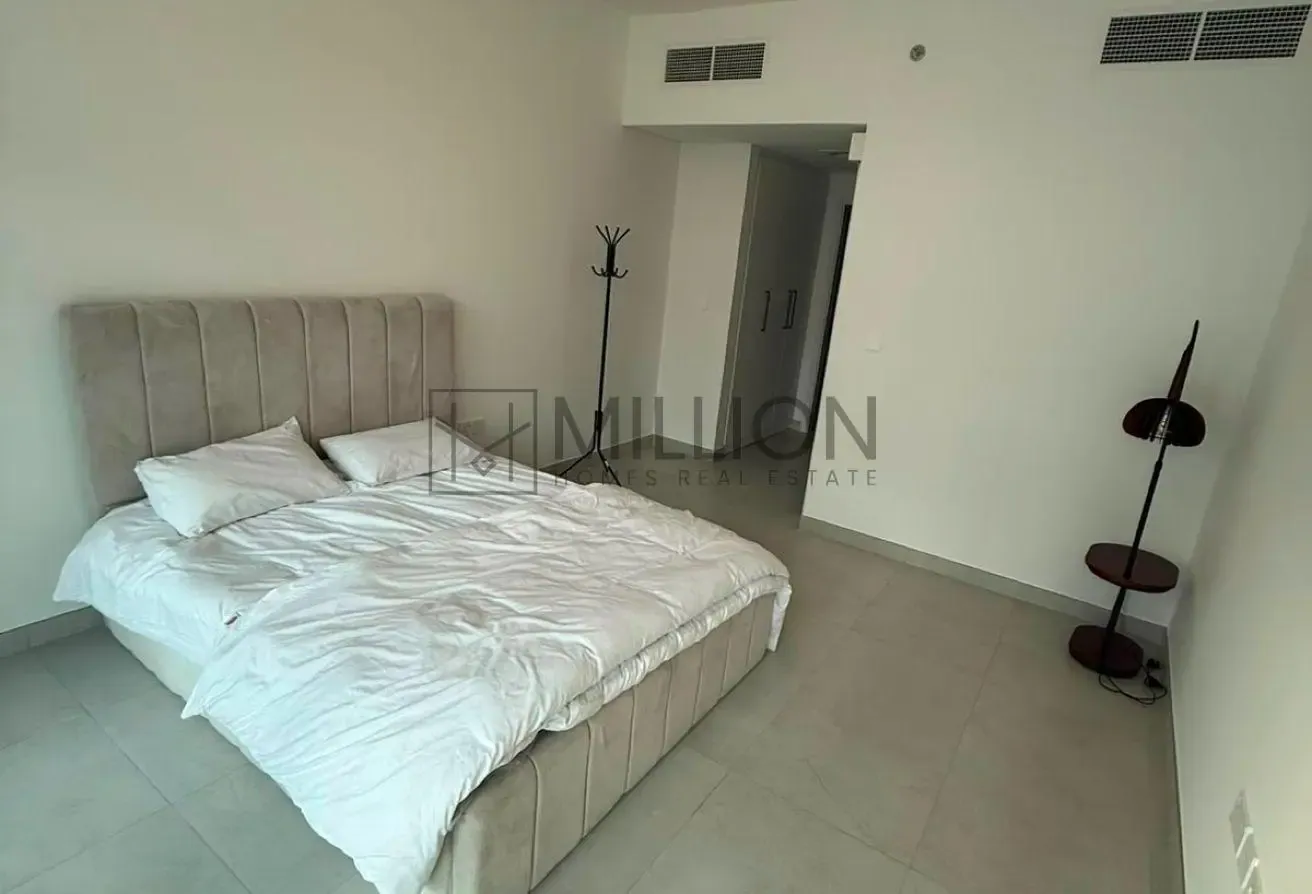 12 Cheques | Fully Furnished 1 BHK | Vacant
