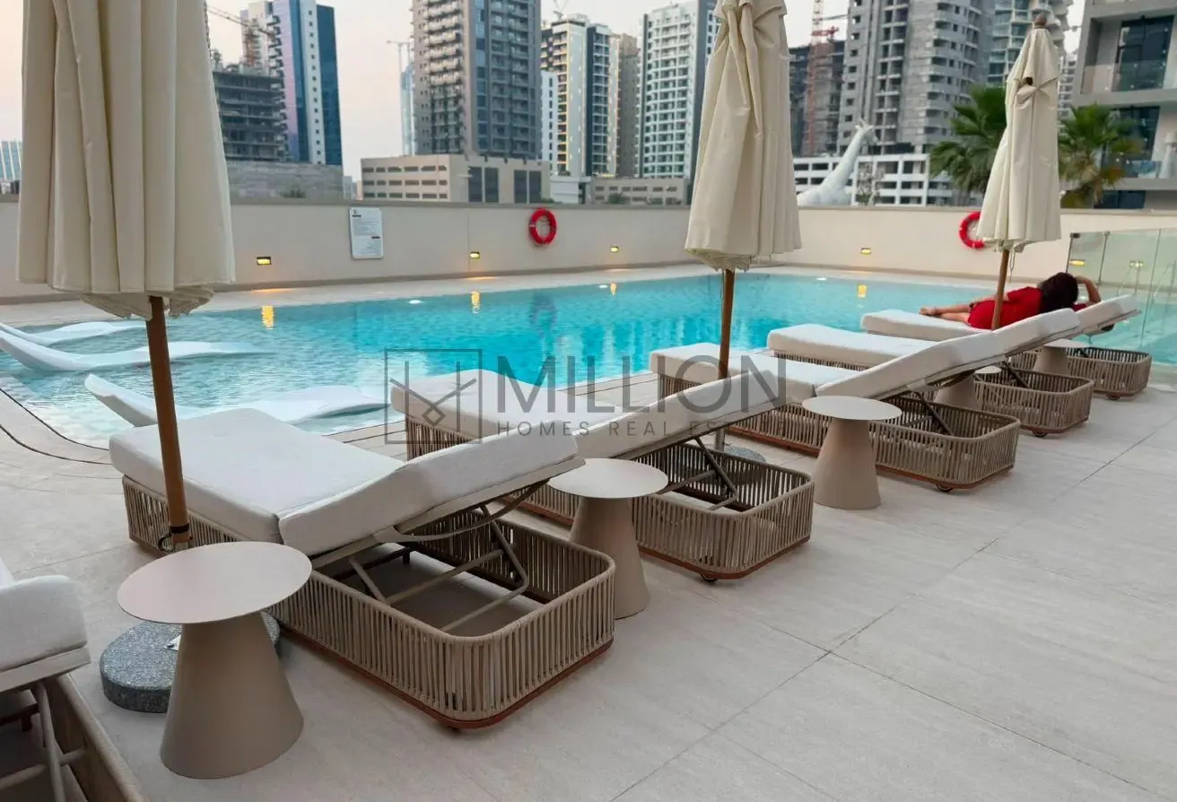 12 Cheques | Fully Furnished 1 BHK | Vacant