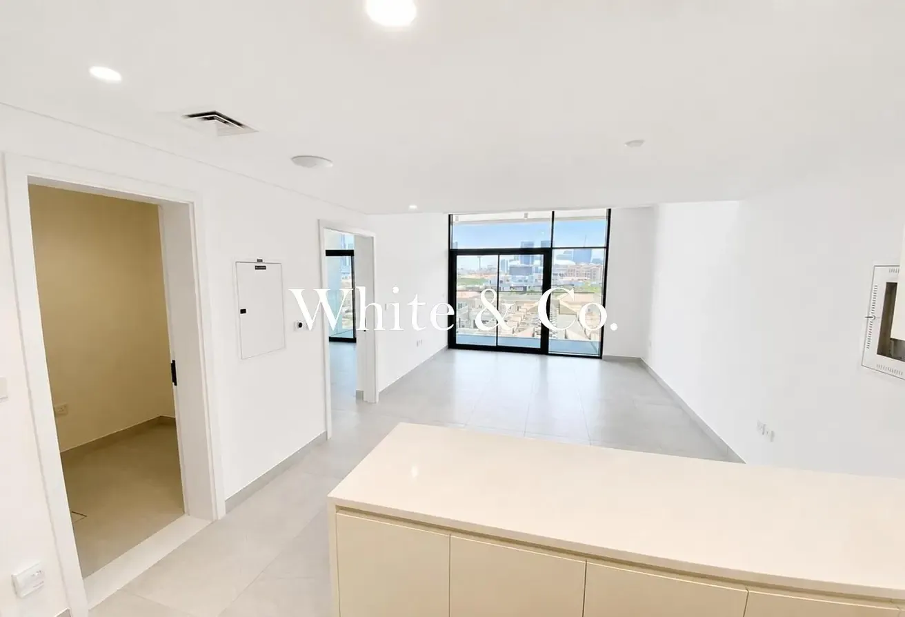 BRAND NEW | VILLA VIEWS | SPACIOUS LAYOUT