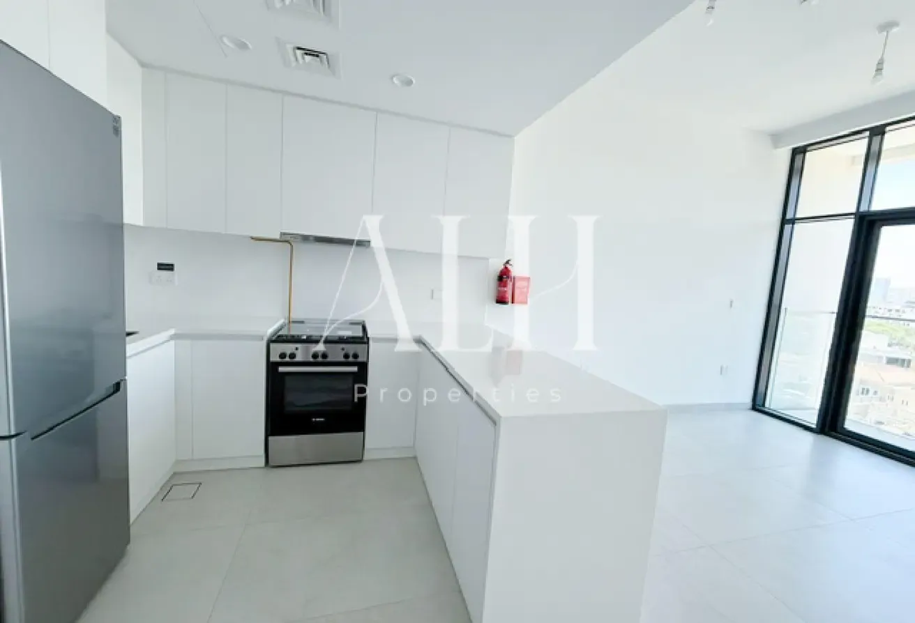 Villa View | Top Floor | Spacious | Ready to Move