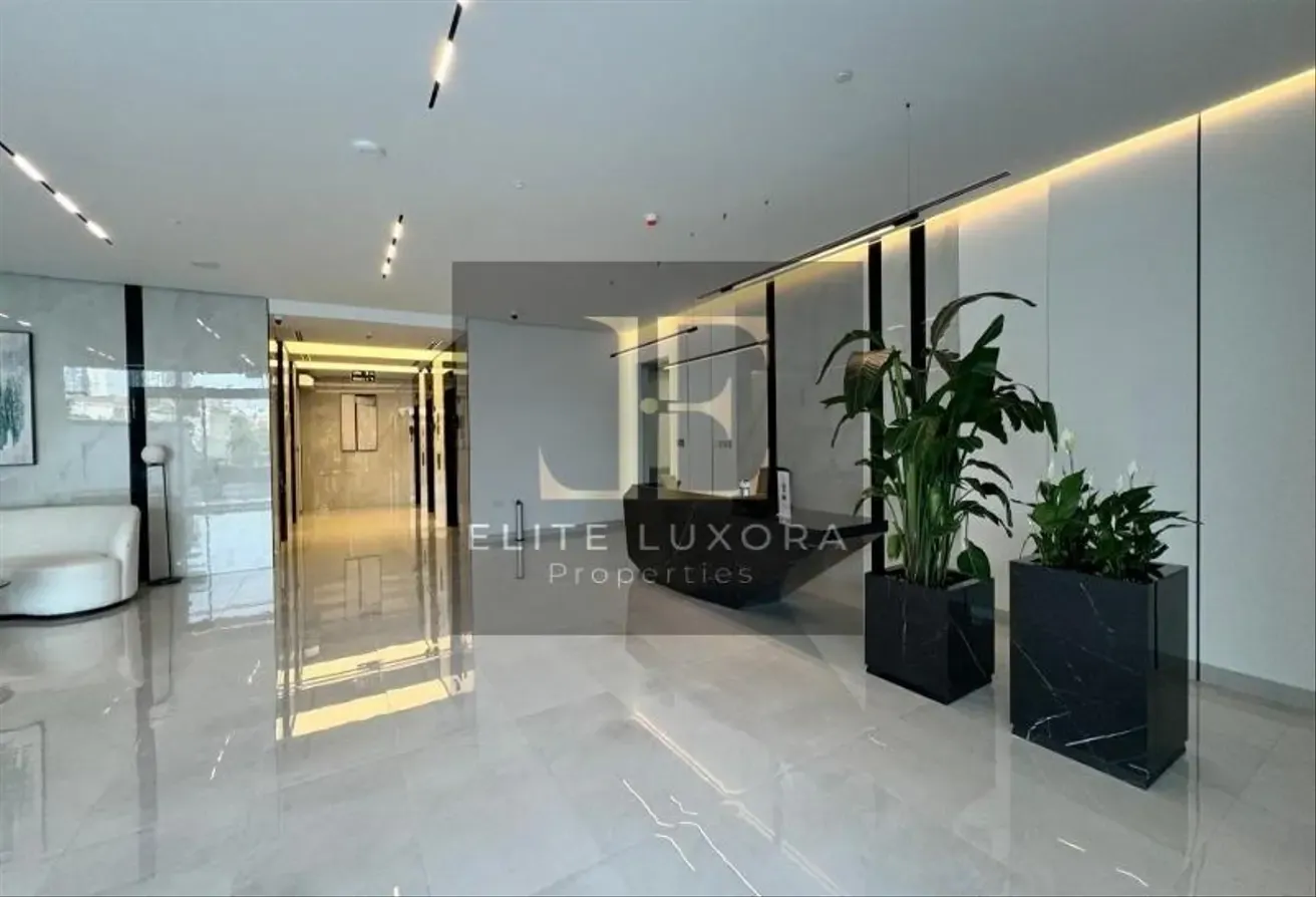 Elegant  Apartment|Balcony|RoadView|Built Wardrobe