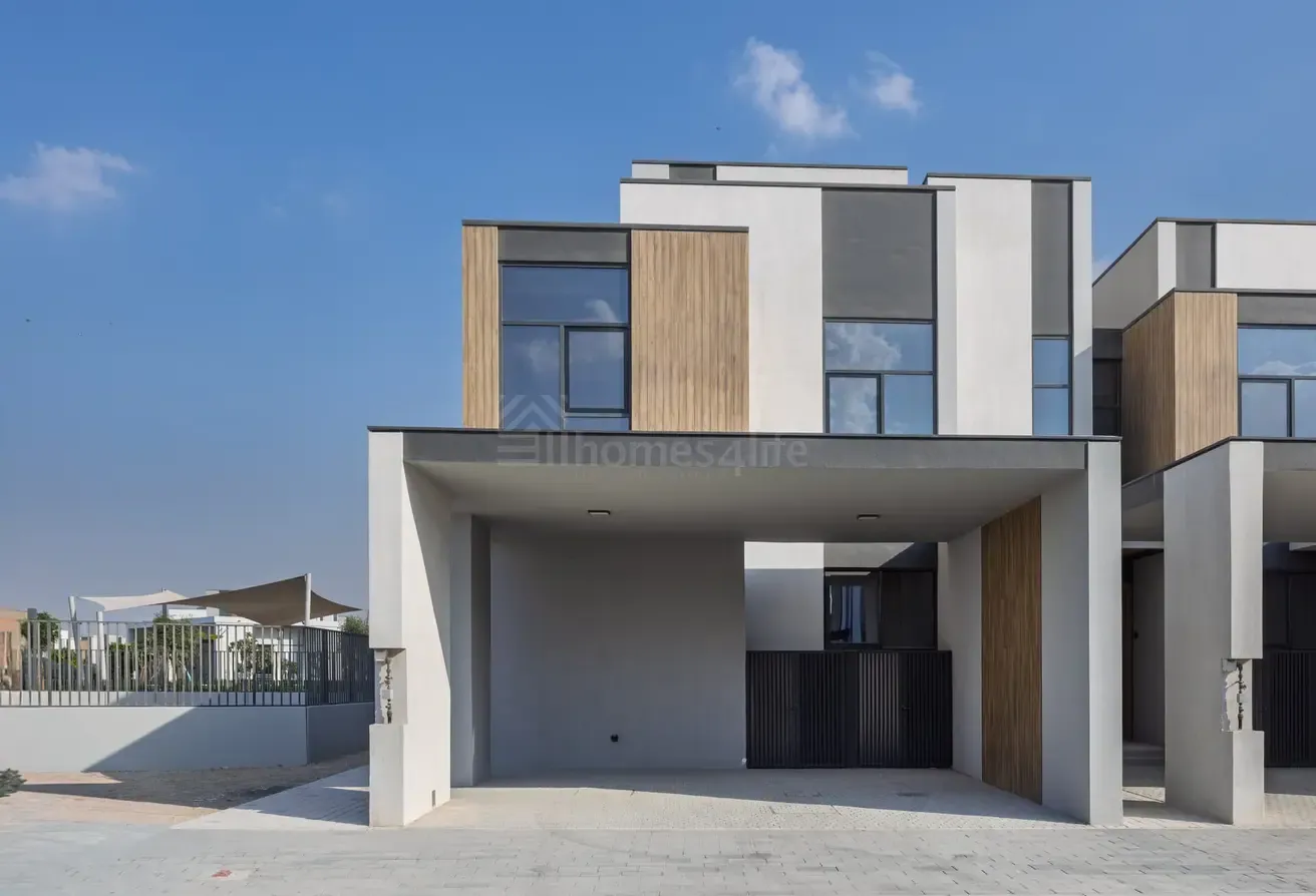 ON THE PARK | PRIME VIEW | POOL VIEW