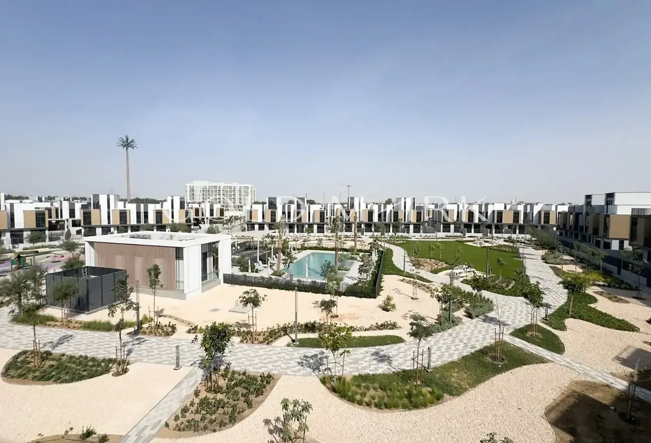 Big Plot | 4BR G+2 | Ready to Move In