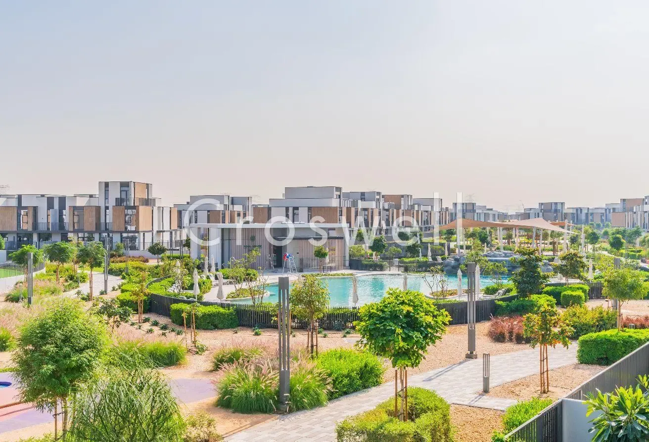 Close to Pool | G+2 | Prime Location