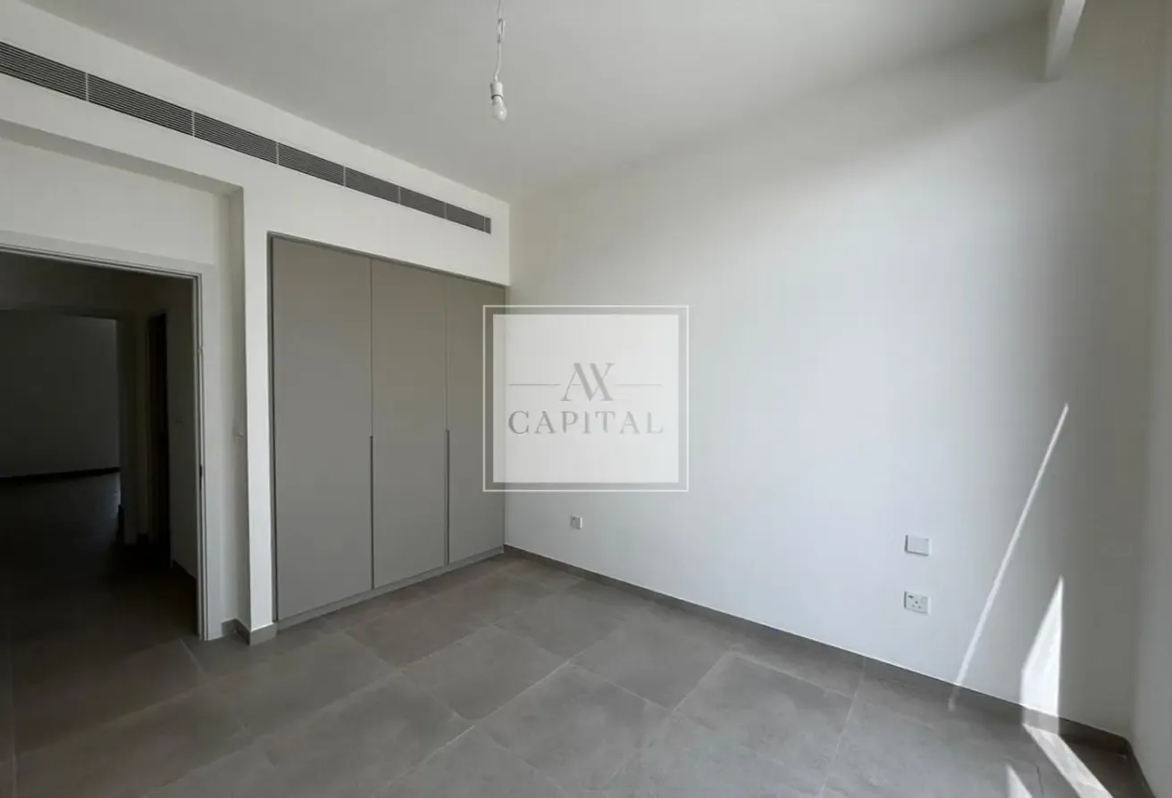 Vacant | G + 2 | Single Row | Ready To Move