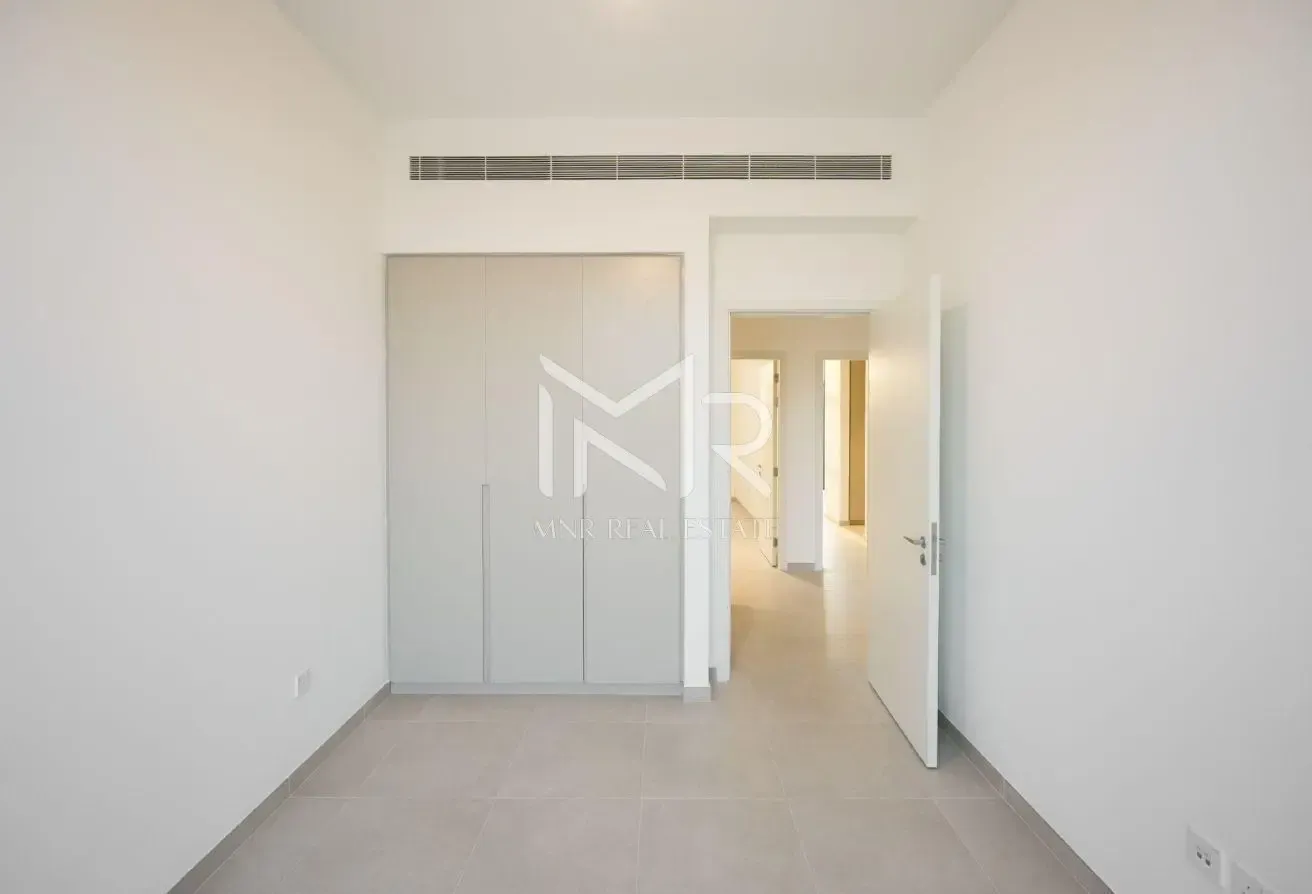 Prime Location | Spacious Layout | Single Row