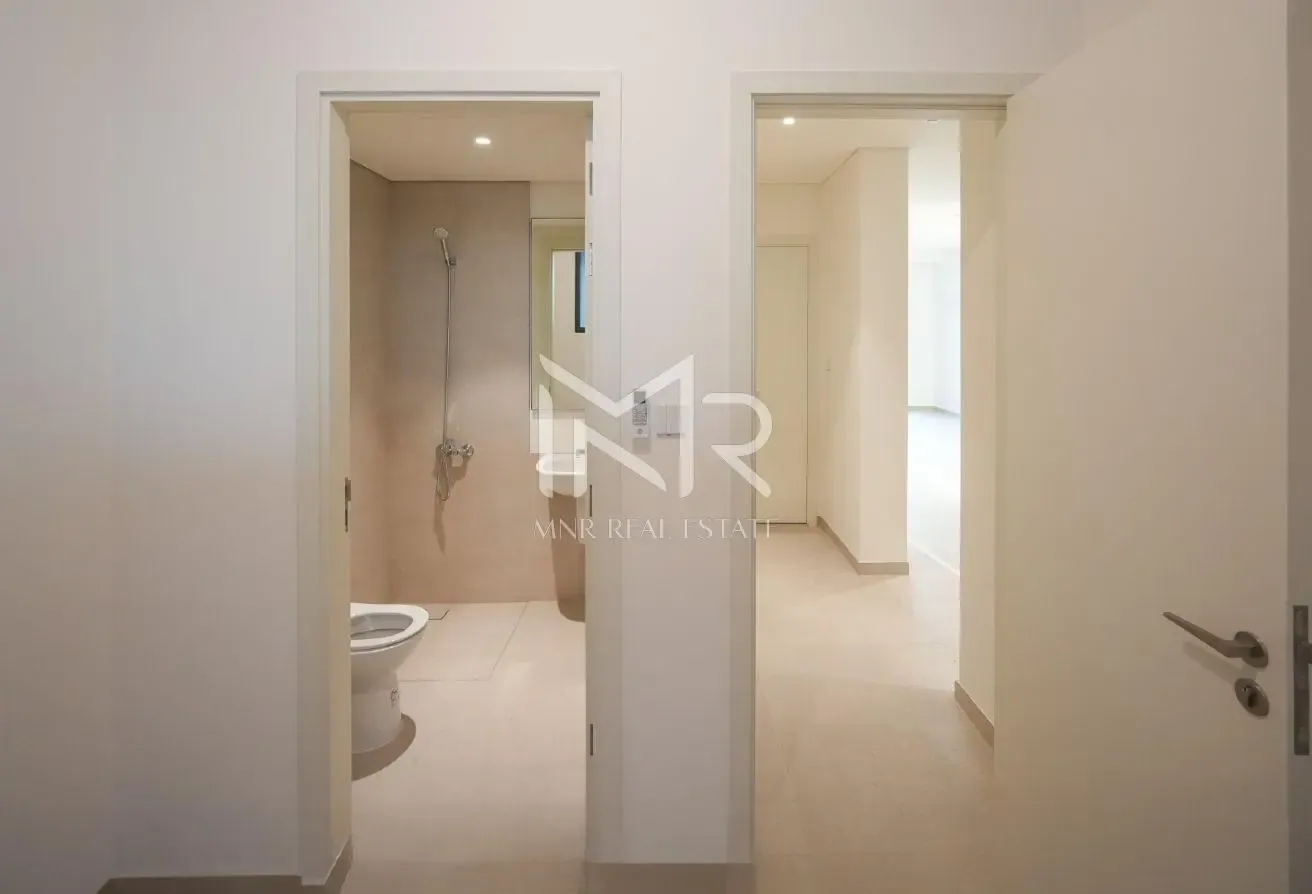 Prime Location | Spacious Layout | Single Row
