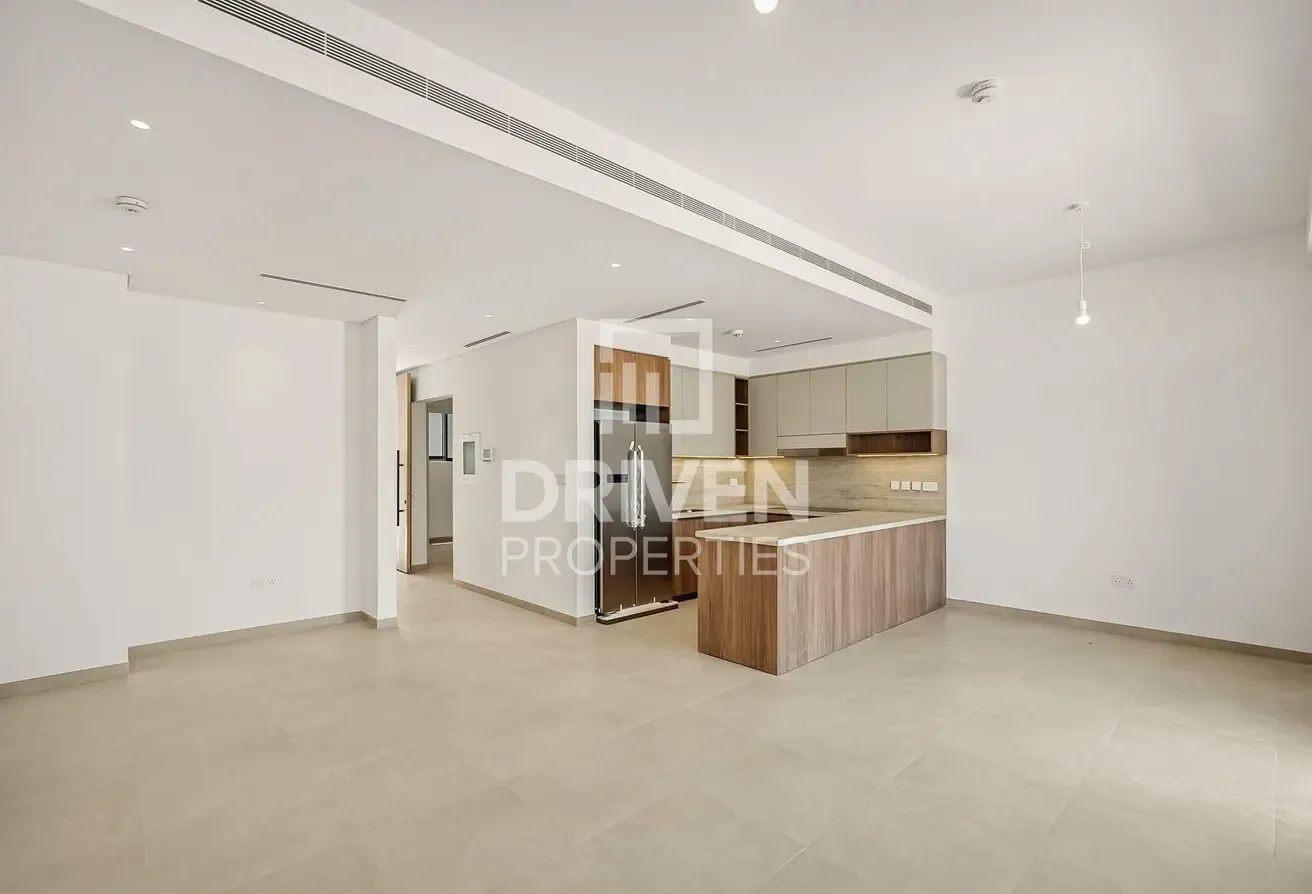 Facing Park and Pool | Brand New | Prime Location
