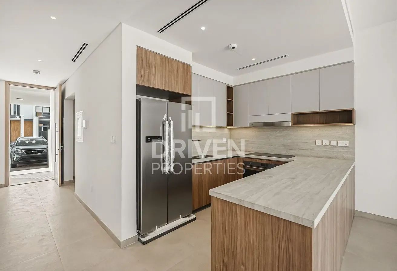 Facing Park and Pool | Brand New | Prime Location
