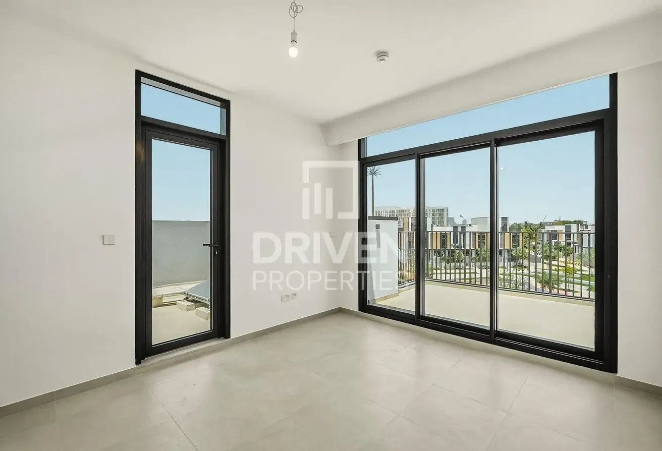Facing Park and Pool | Brand New | Prime Location