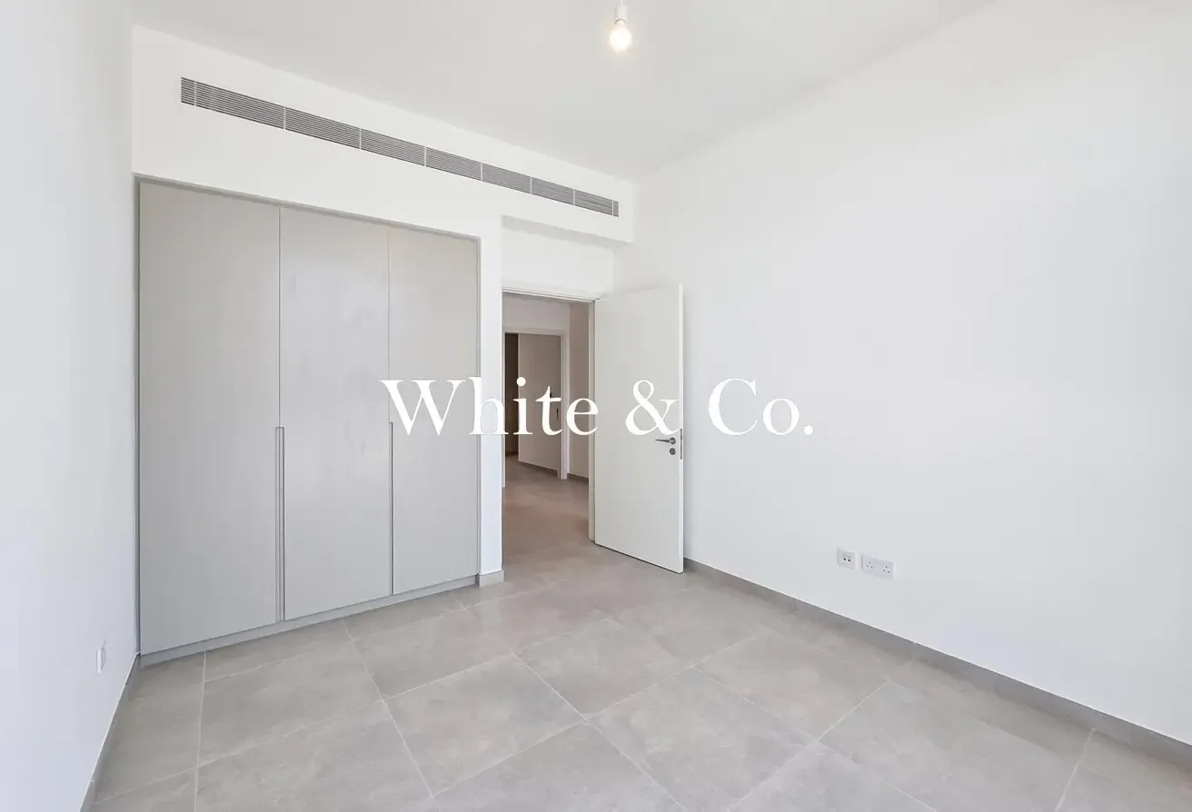 Greenbelt |  Rare G+2 Villa | Family Room