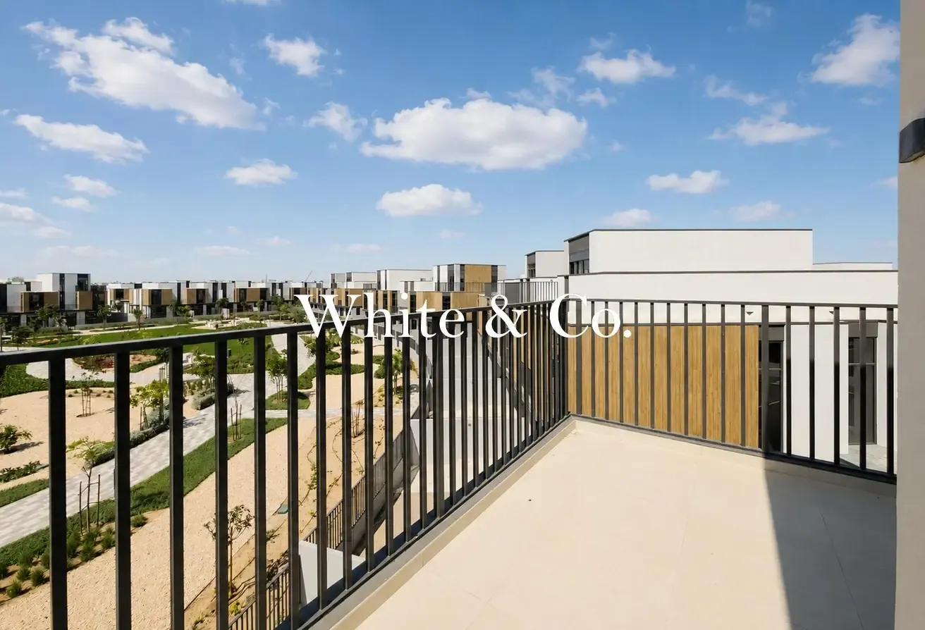 Family Room | Pool and Park | Corner Plot