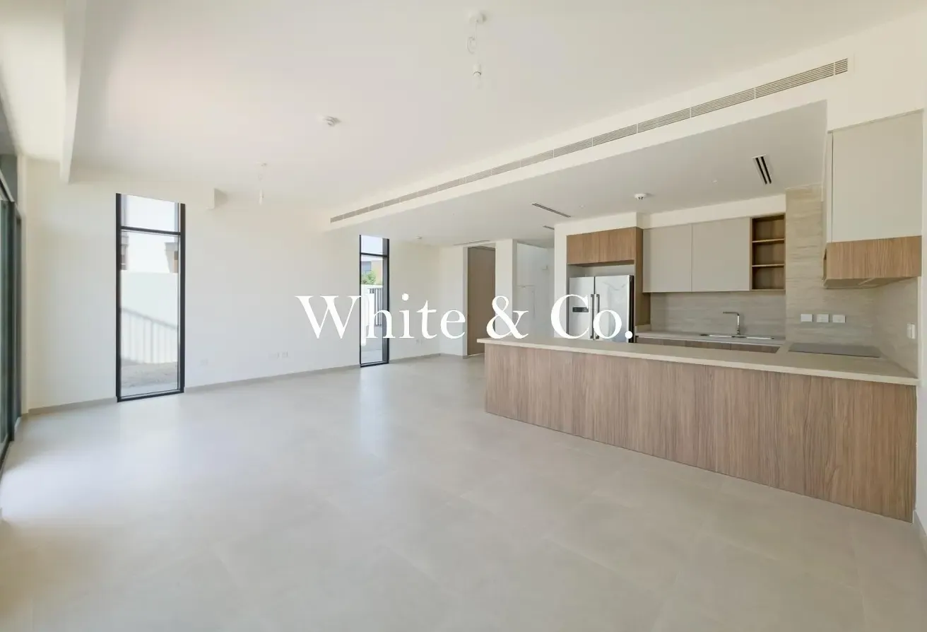 Family Room | Pool and Park | Corner Plot