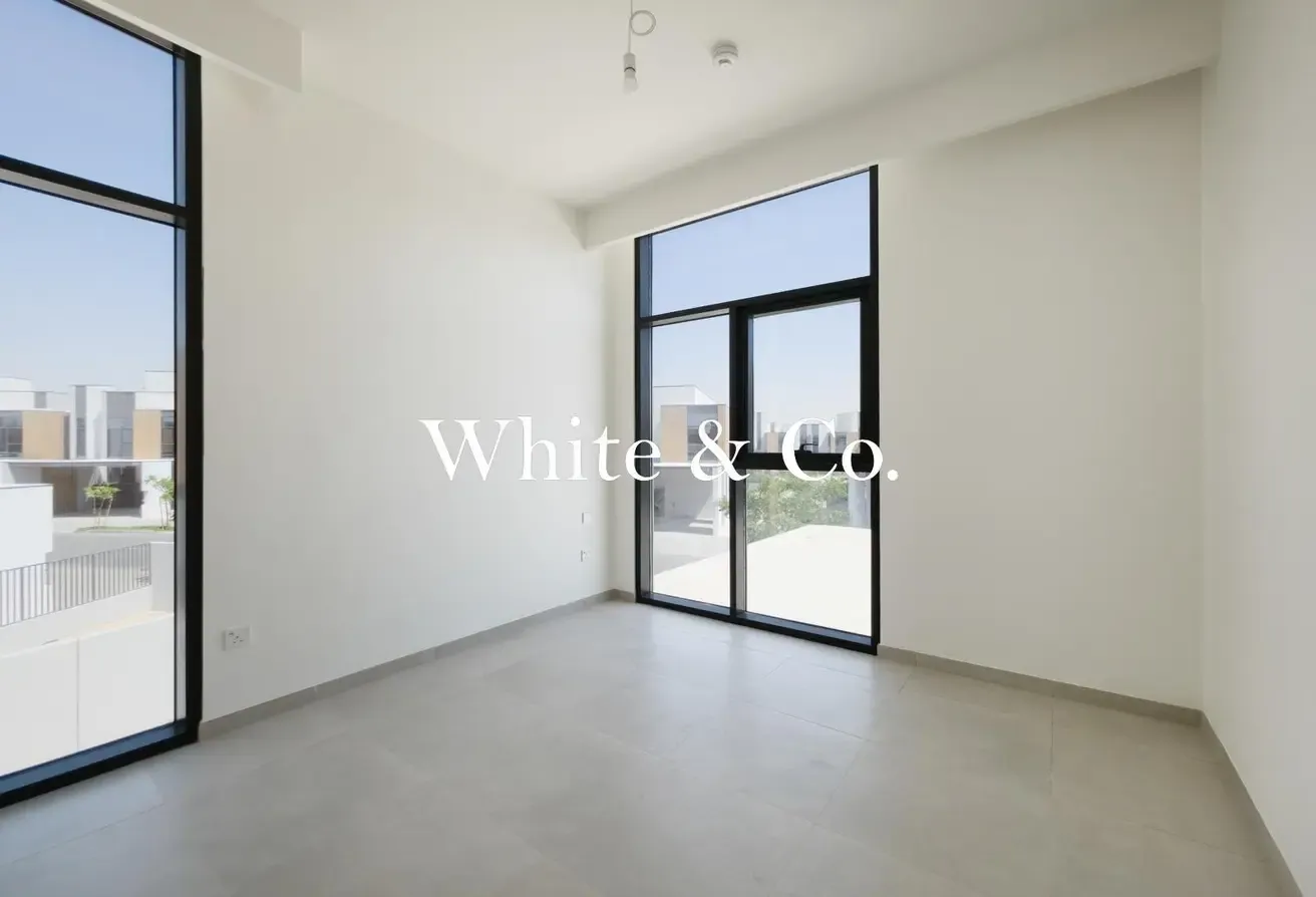 Family Room | Pool and Park | Corner Plot