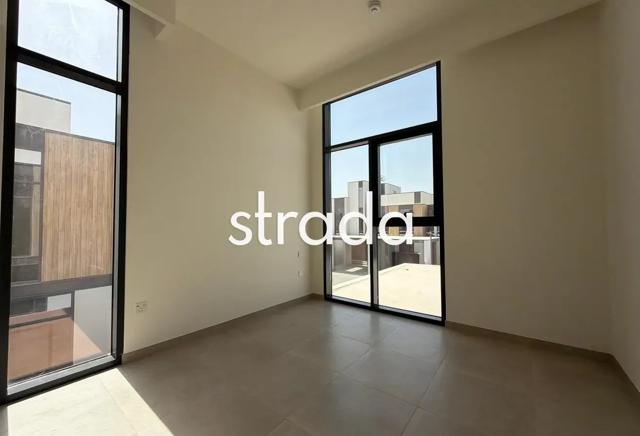 4Bed + Family | Park View | Single Row