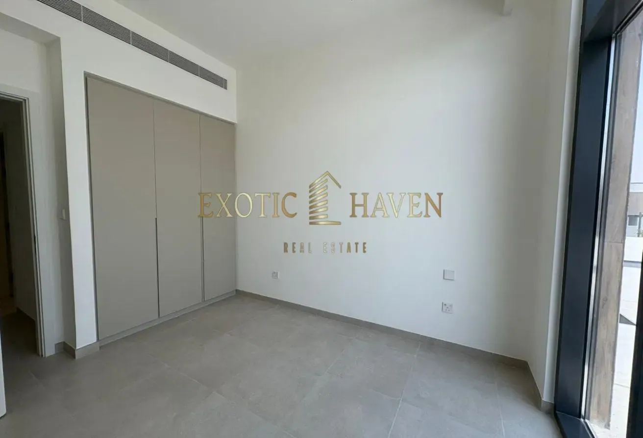 Brand New | Single Row | Ready to Move In