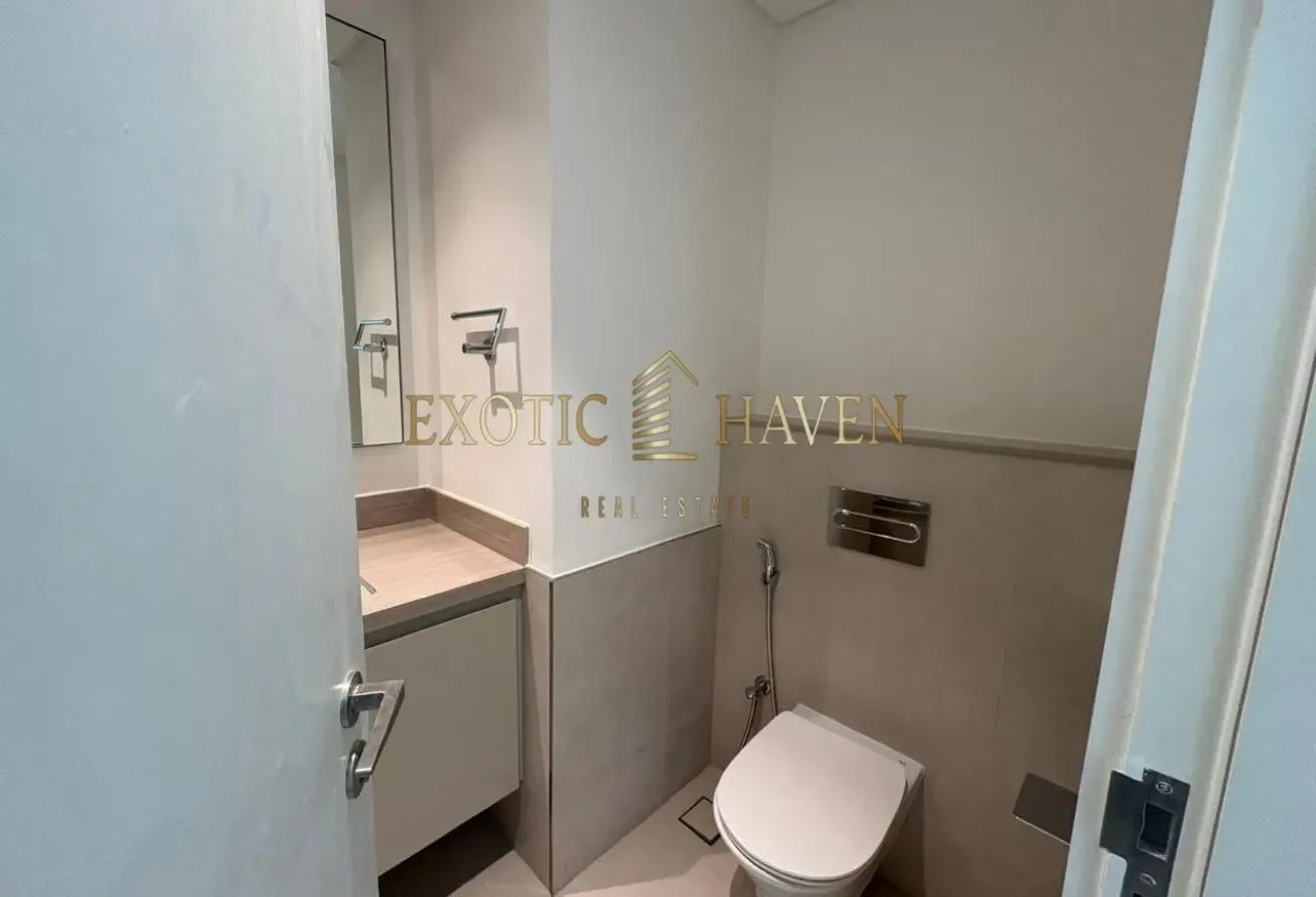 Brand New | Single Row | Ready to Move In