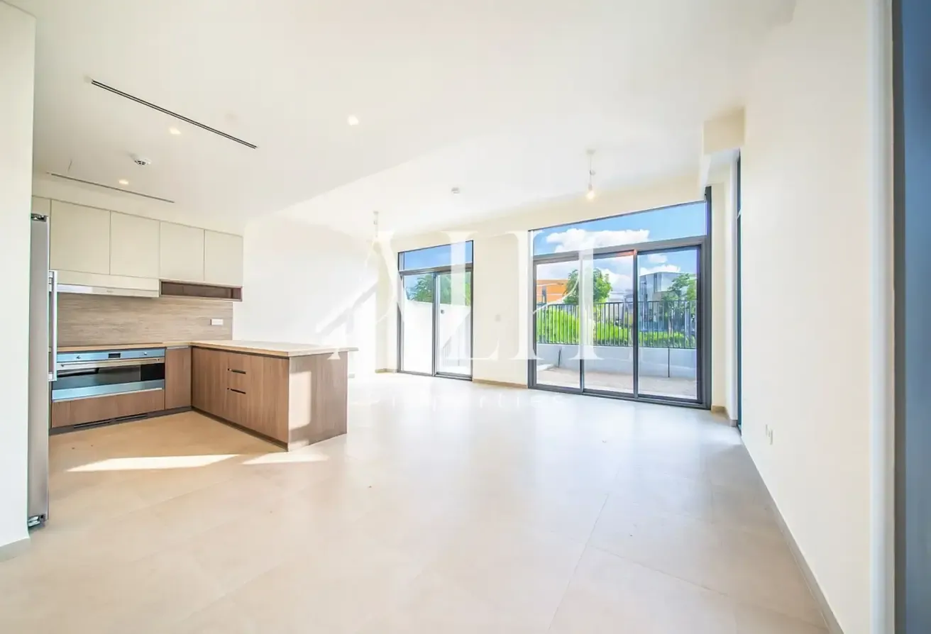 Full Corner G+2 | Large Plot | Kitchen Appliances
