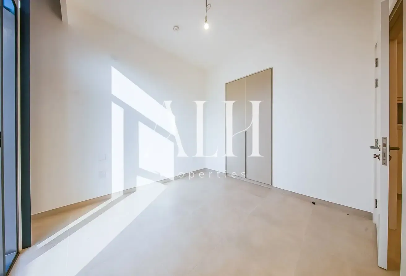 Full Corner G+2 | Large Plot | Kitchen Appliances