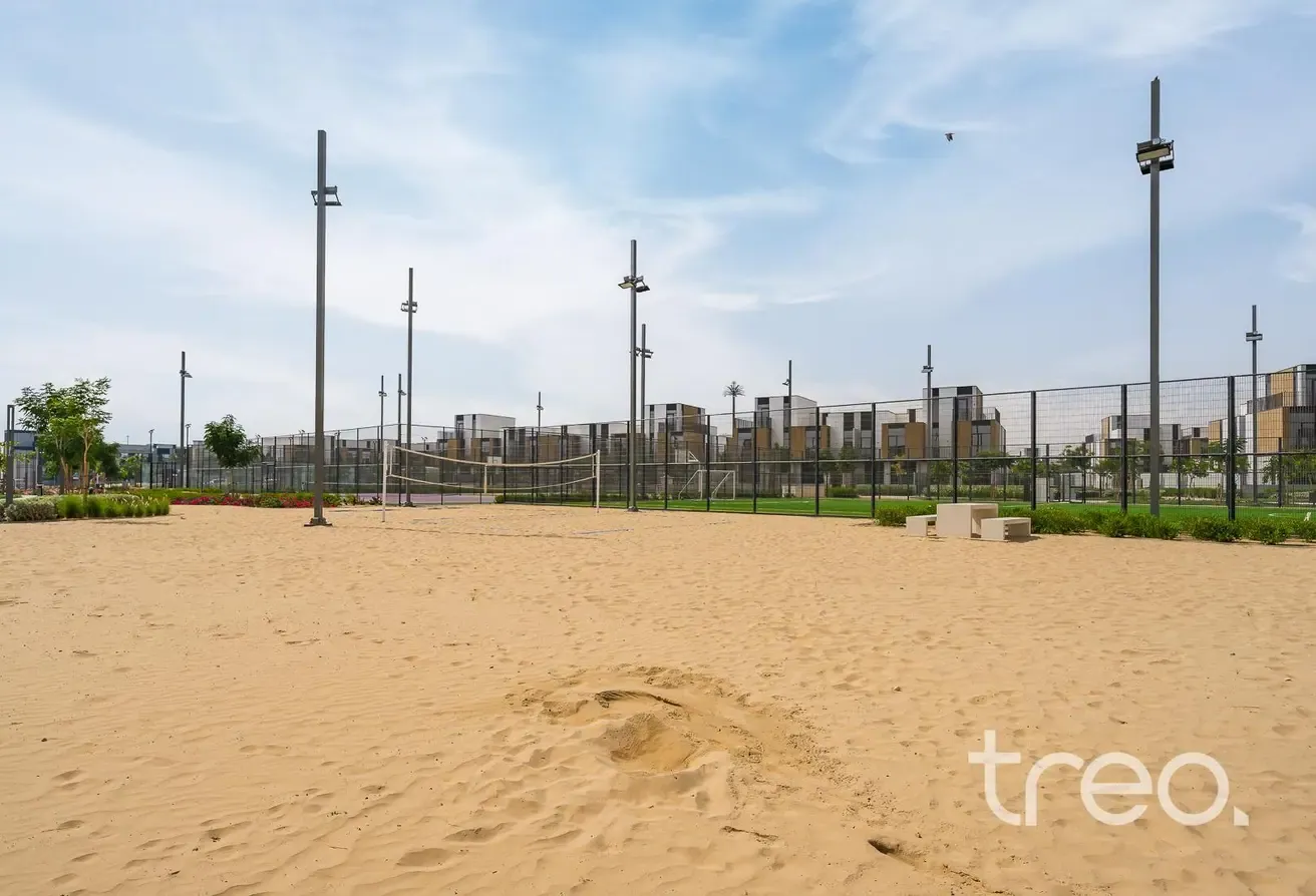 Park & Pool Facing | Single Row | Vacant