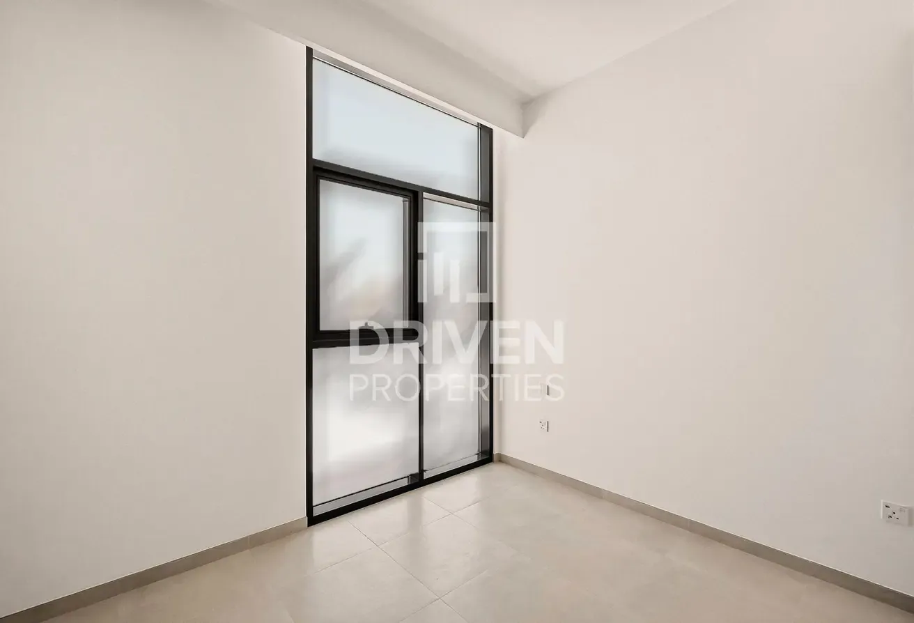 Facing Pool and Park | Brand New | Near Amenities