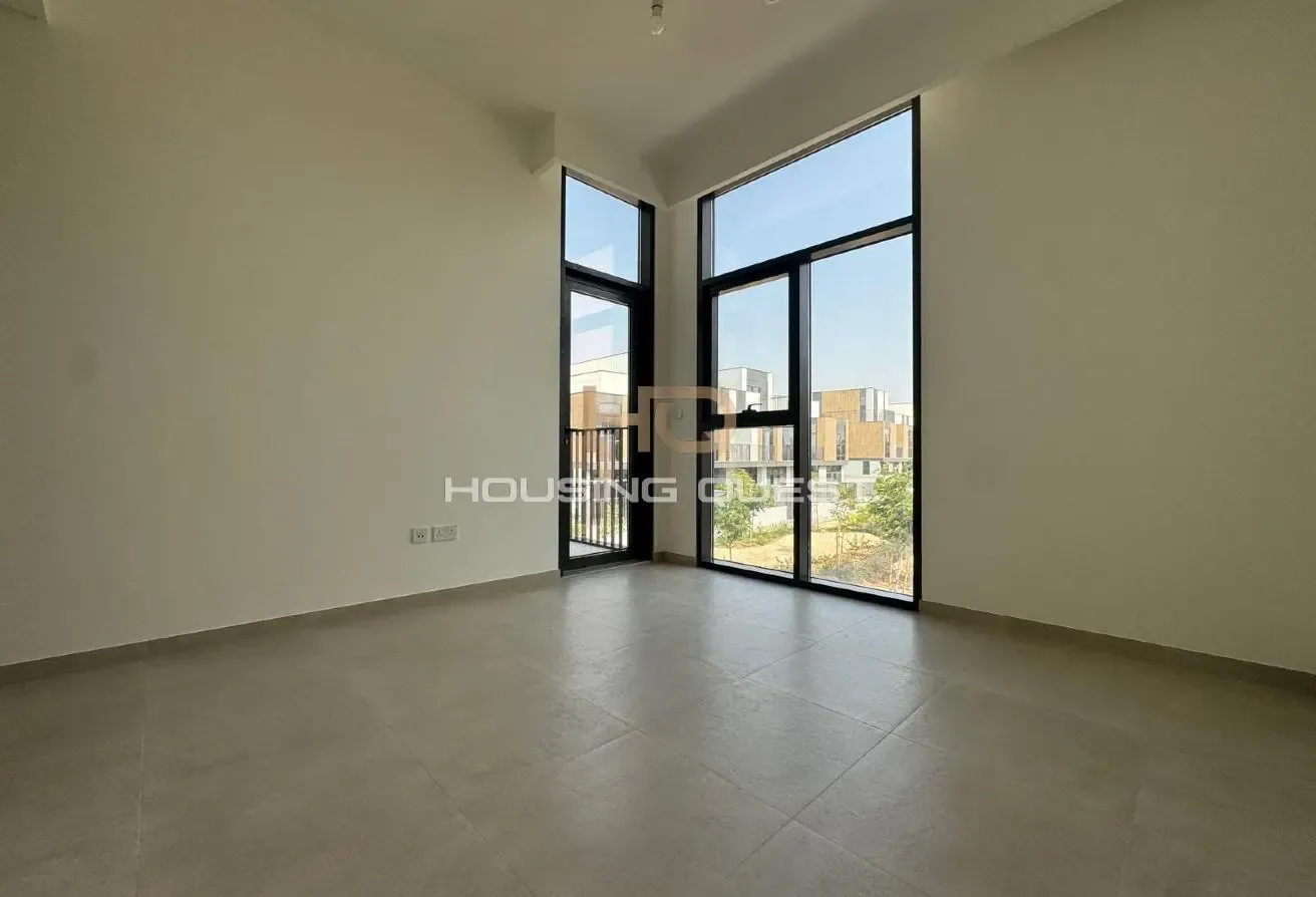 Facing Amenities | Easy Access | Ready to Move in
