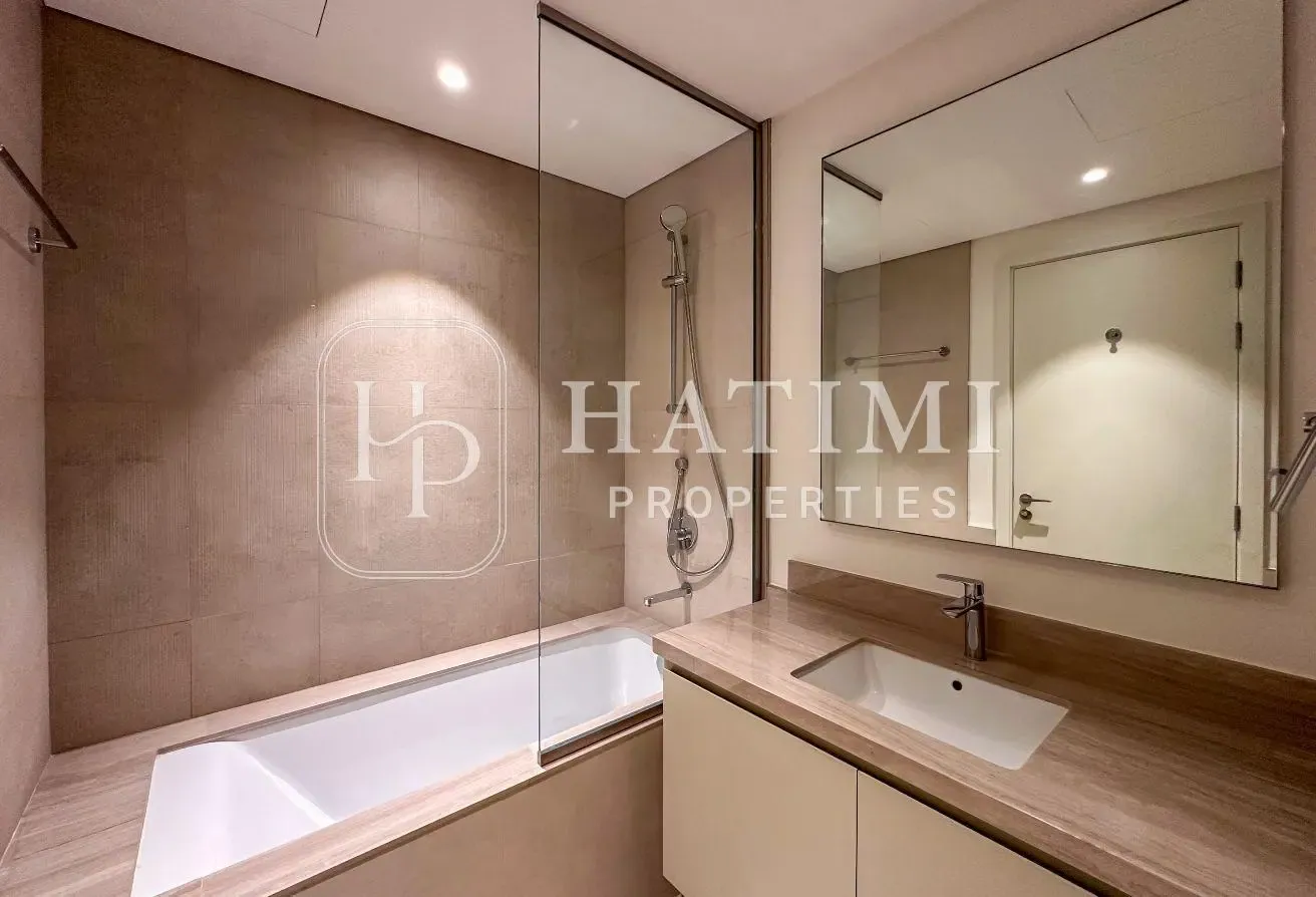 Prime Location | Brand New | Single Row I Stylish