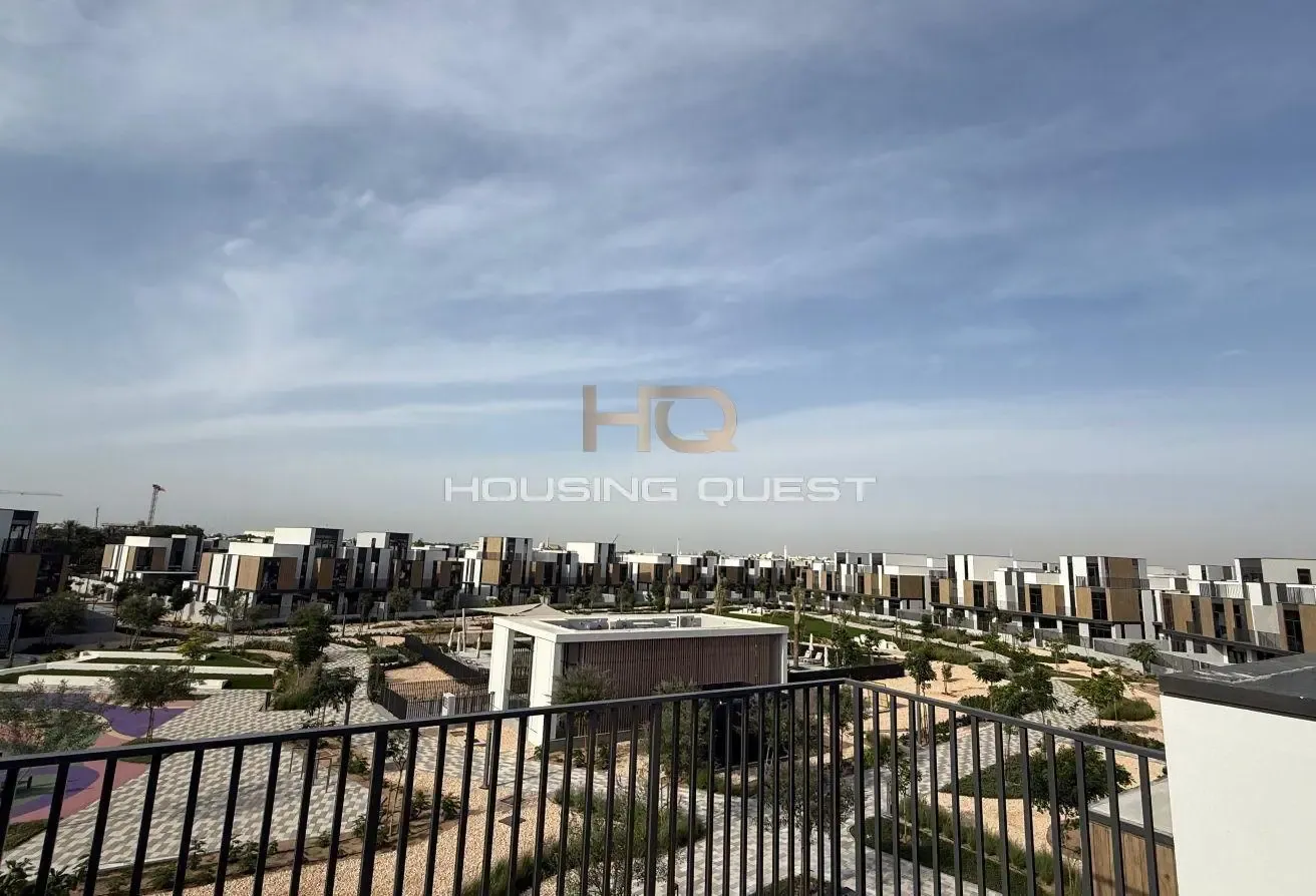 4 bed + Maid | G+2 | On the Park | Prime Location