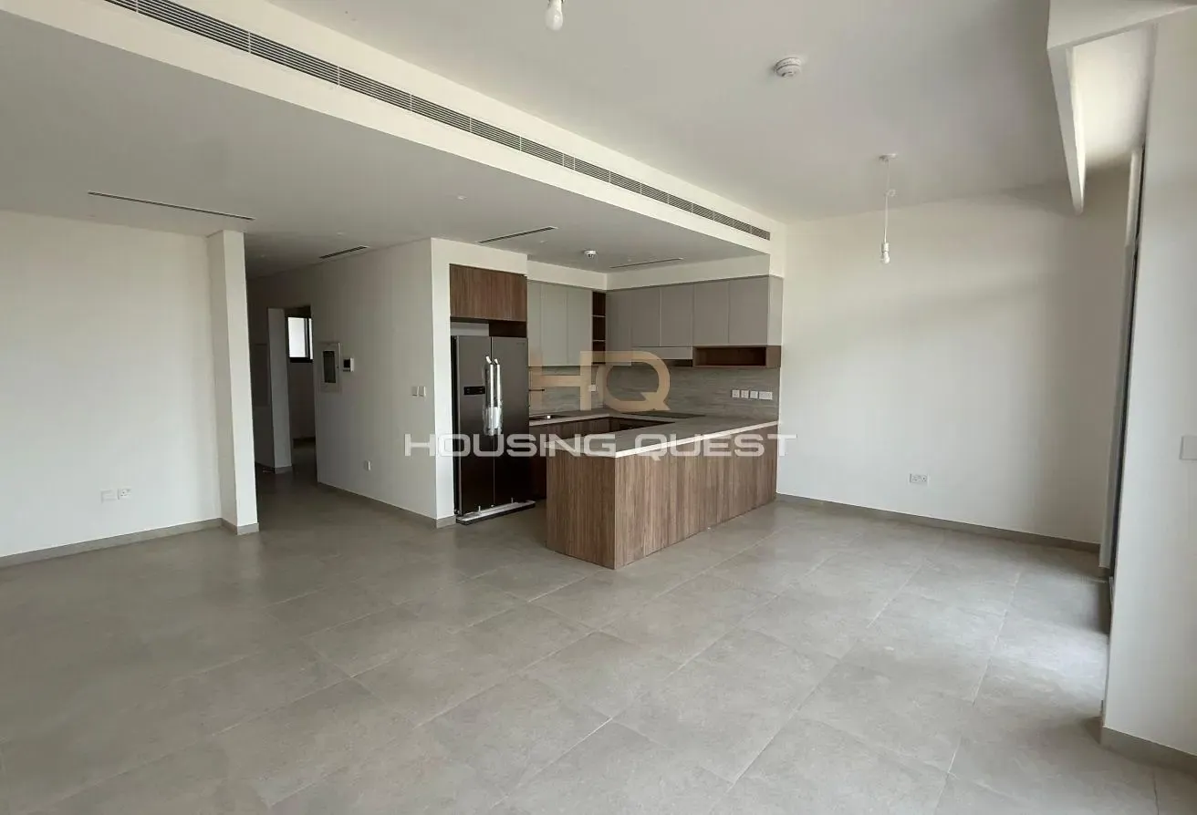 4 bed + Maid | G+2 | On the Park | Prime Location