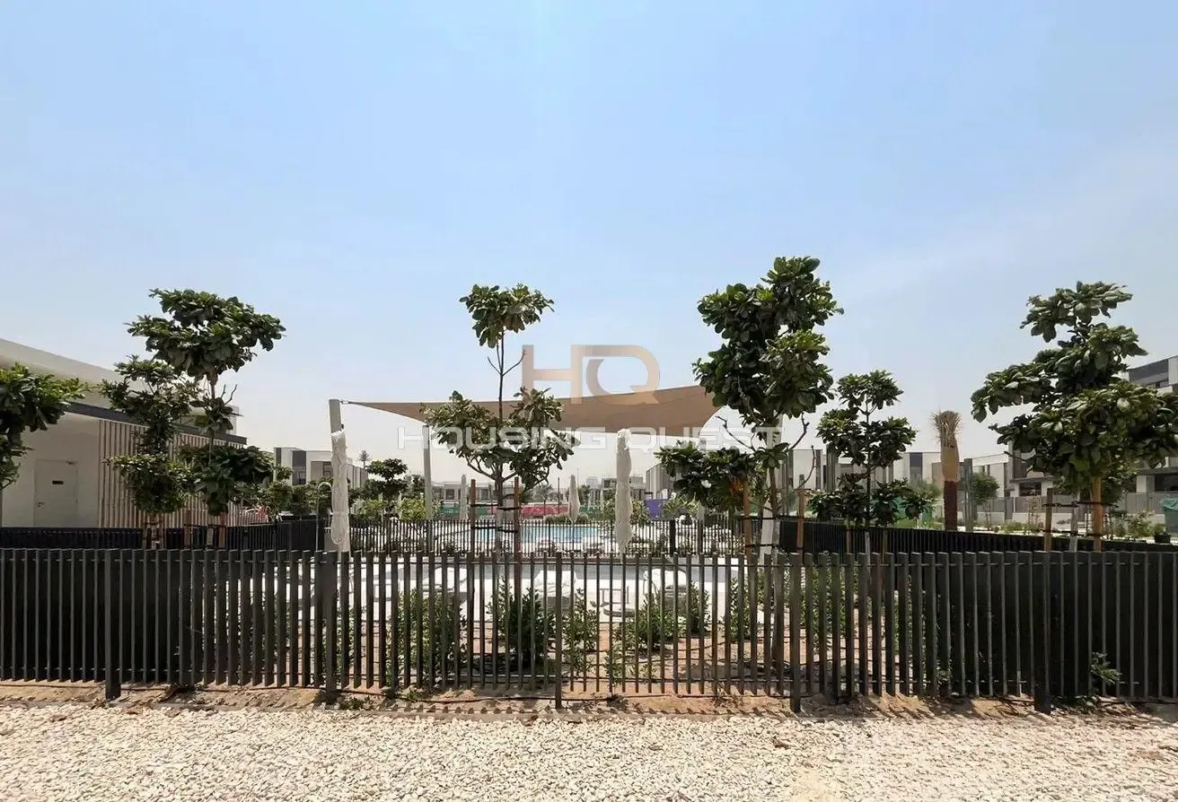 4 bed + Maid | G+2 | On the Park | Prime Location