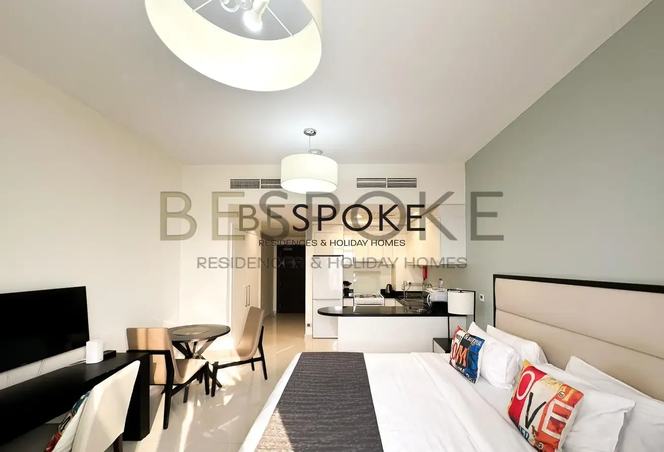 Modern Studio Retreat | Spacious Layout