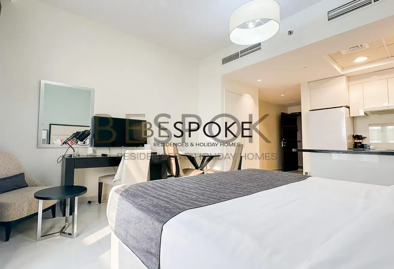Modern Studio Retreat | Spacious Layout